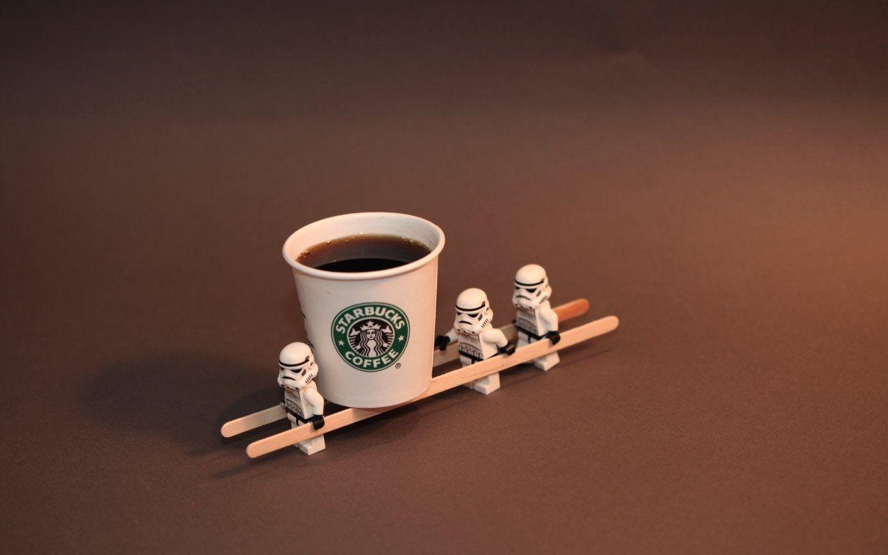 Stormtrooper Lego con caffè Starbucks, 1280x800 720p, Lenovo Legion