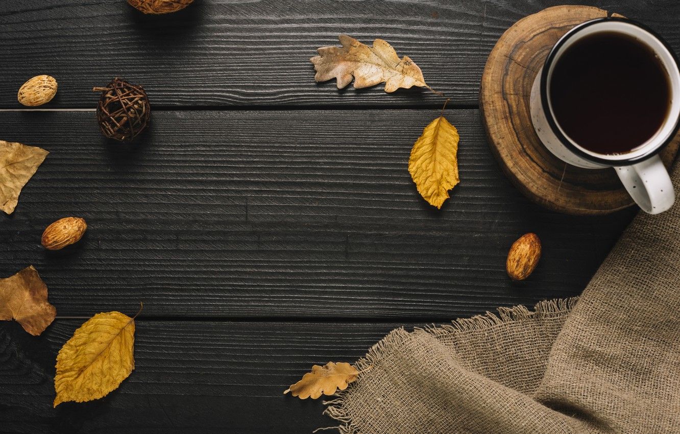 Tazza caffè foglie autunnali legno, 1332x850 HD, Desktop