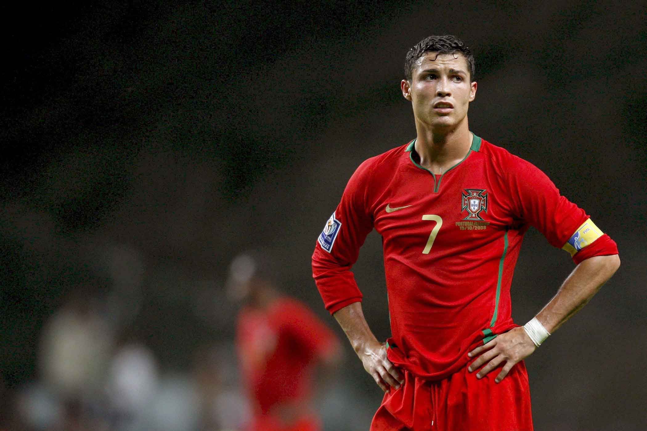 Cristiano Ronaldo maglia Portogallo, CR7, 2100x1400 alta risoluzione, Desktop
