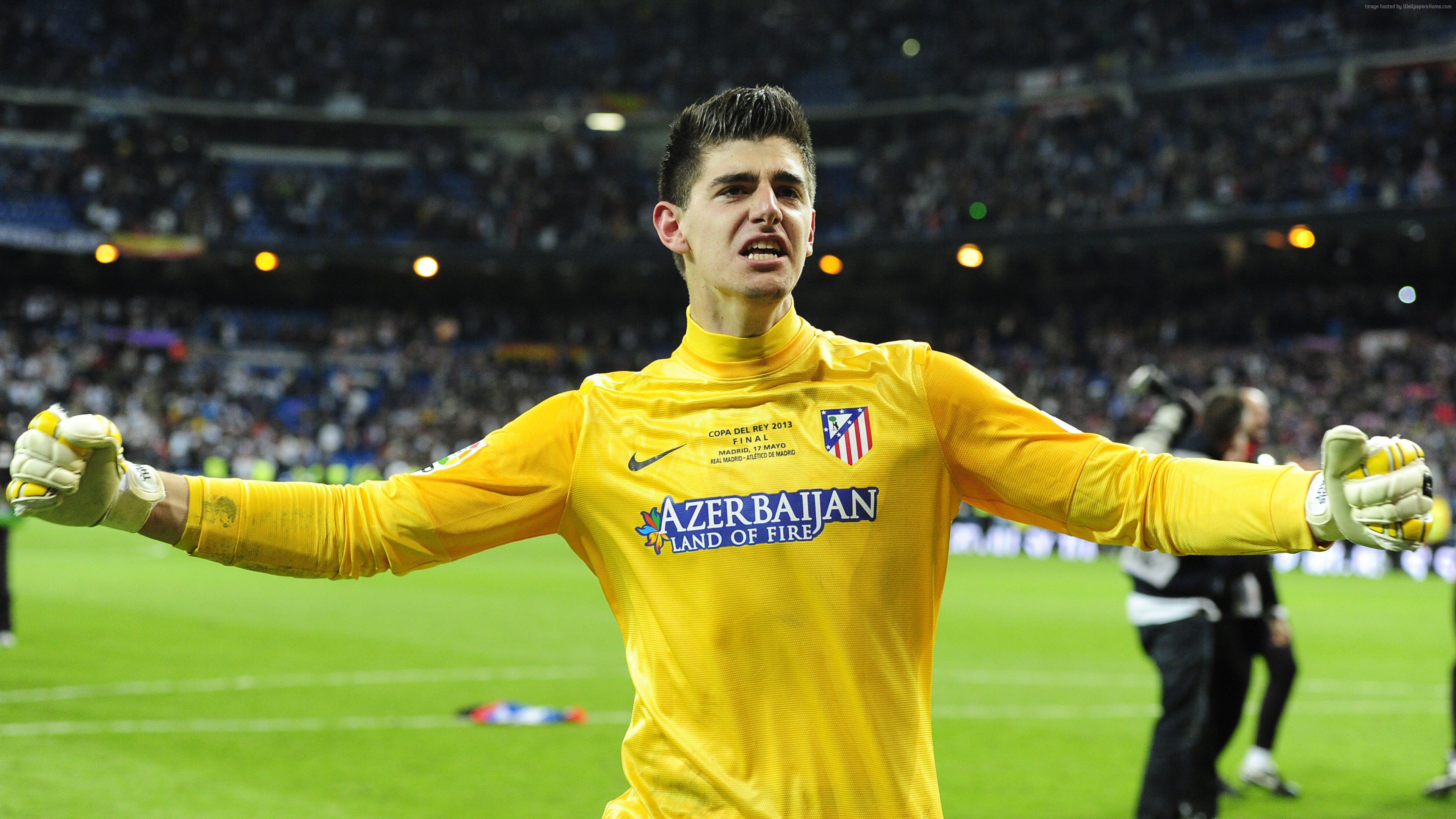 Portiere calcio maglia gialla, 3840x2160 4K, Desktop 4K