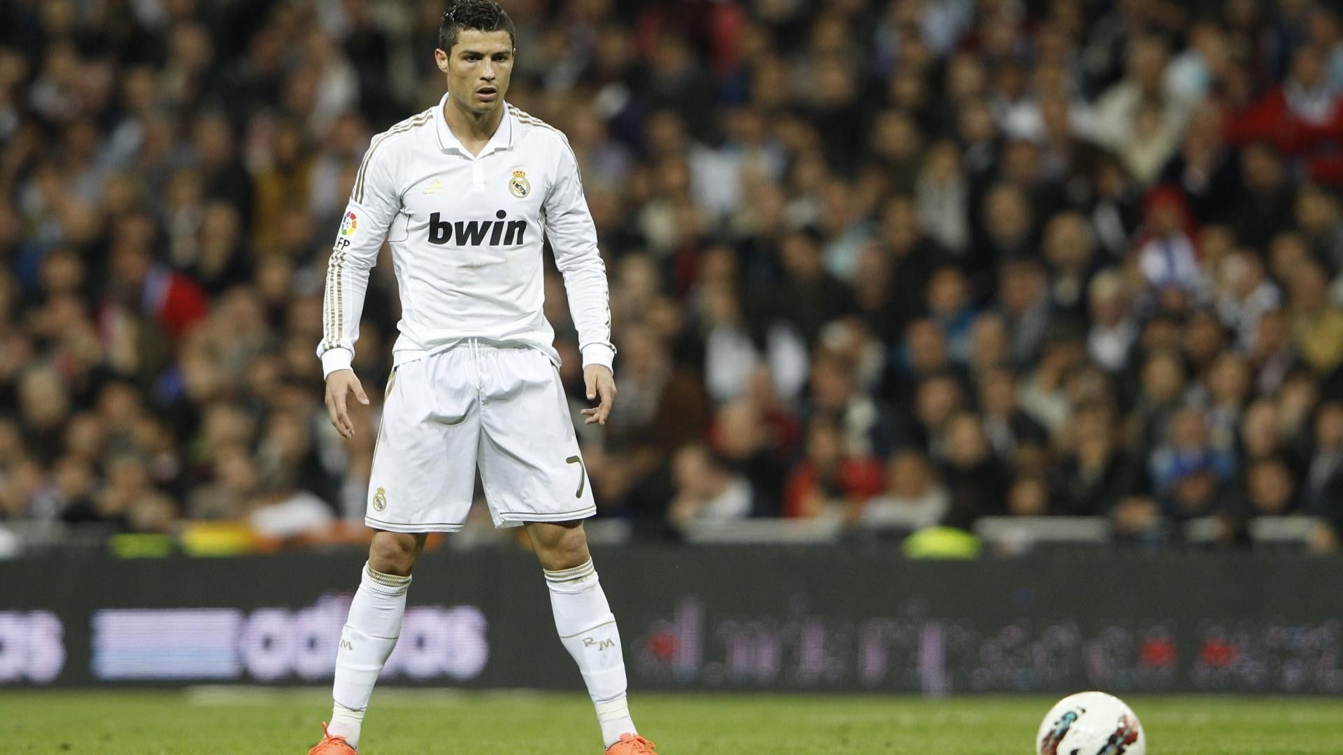 Calciatore Real Madrid divisa bianca, Liga spagnola, 1920x1080 1080p, Laptop