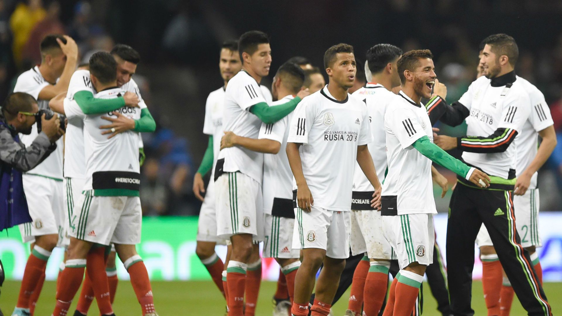 Squadra calcio Messico festeggia, 1920x1080 1080p, Laptop