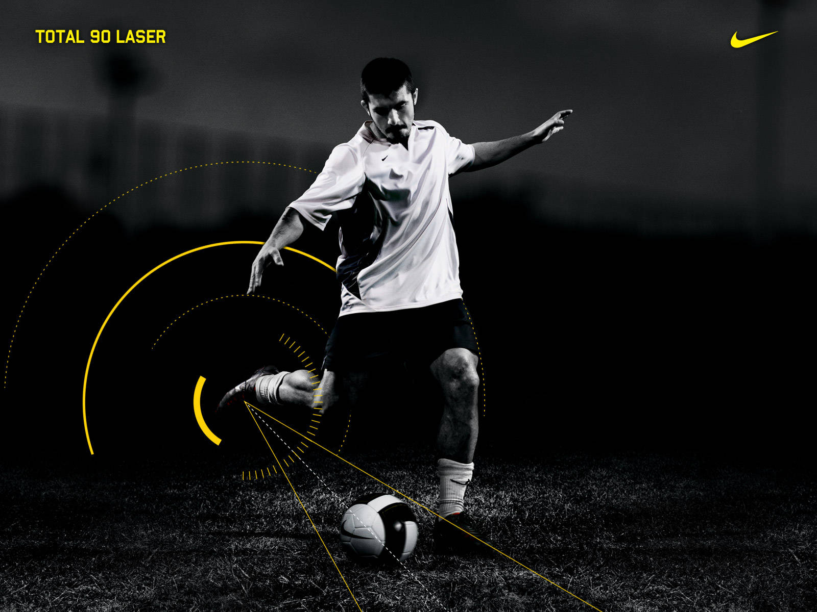 Nike Total 90 Laser calcio, 1600x1200 HD Ready, Acer Nitro