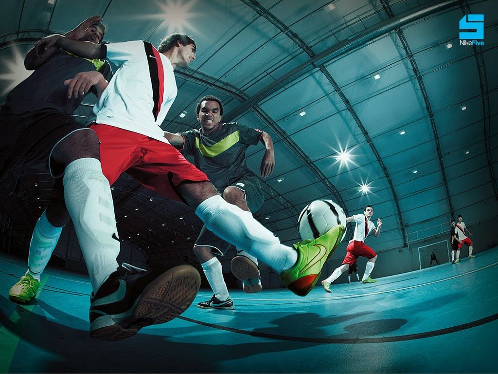 Calciatori indoor pallone azione, 1024x768 HD, PC