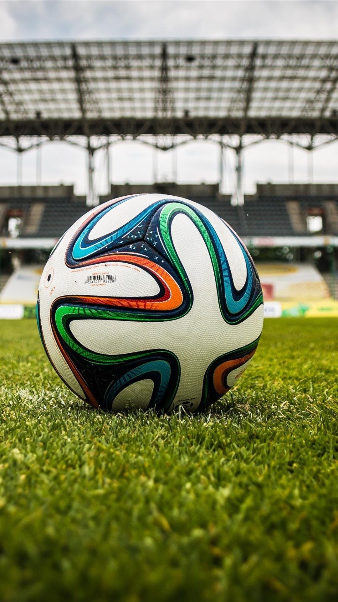 Pallone da calcio nello stadio, sfondi di Calcio, 1080x1920 Full HD Verticale, iPhone