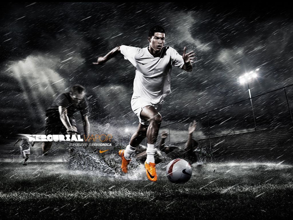 Calciatore sotto la pioggia, sfondi di Calcio, 1024x768 HD, Desktop