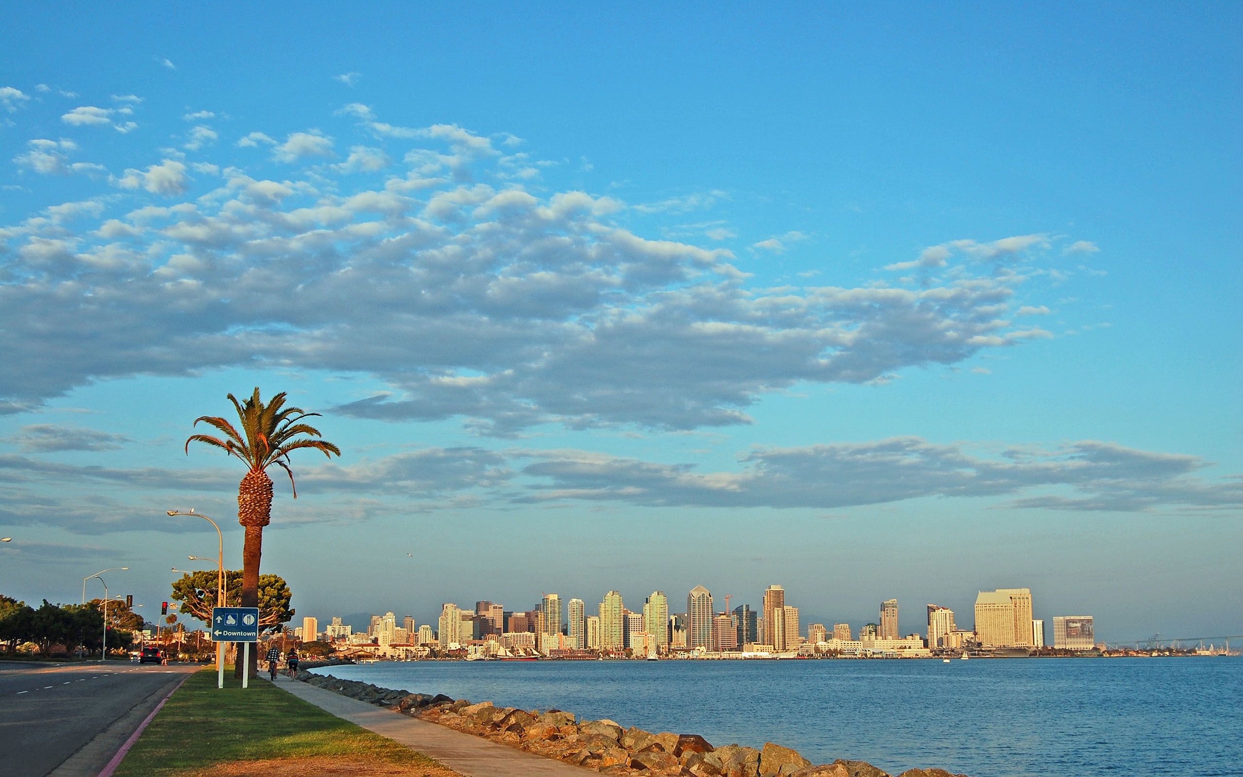 Skyline città costiera California, 2560x1600 2K+, Desktop