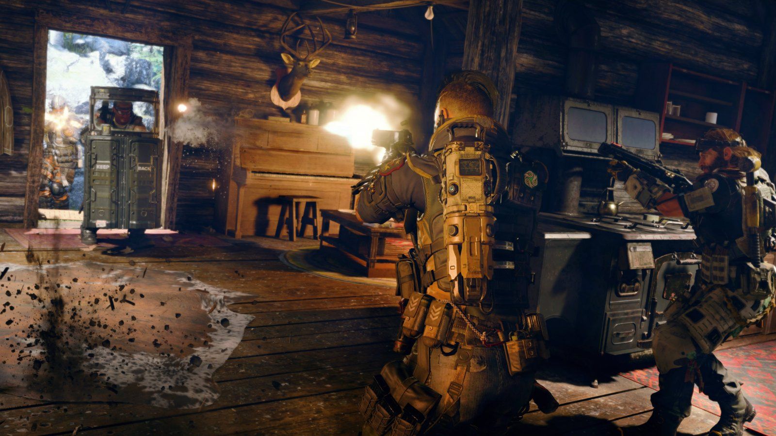 Soldati in azione, capanna in legno, 1600x900 900p, Desktop