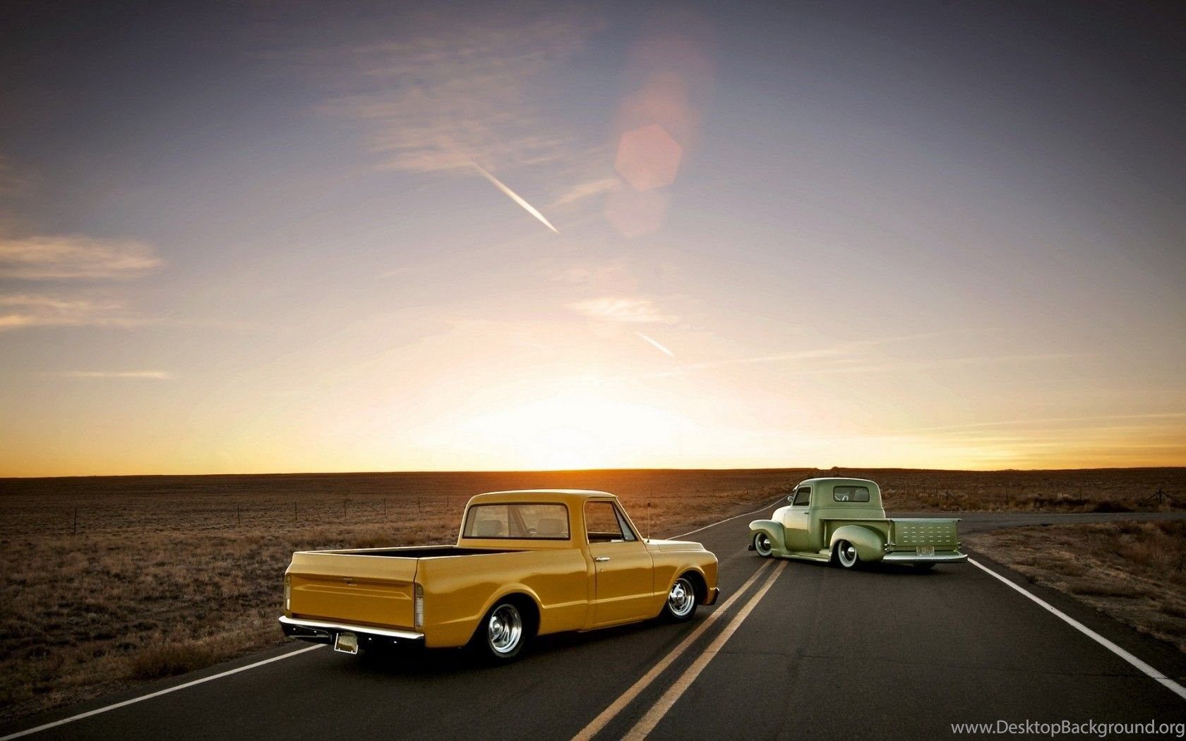 Pickup classici su strada deserta, 1680x1050 HD, Lenovo Legion