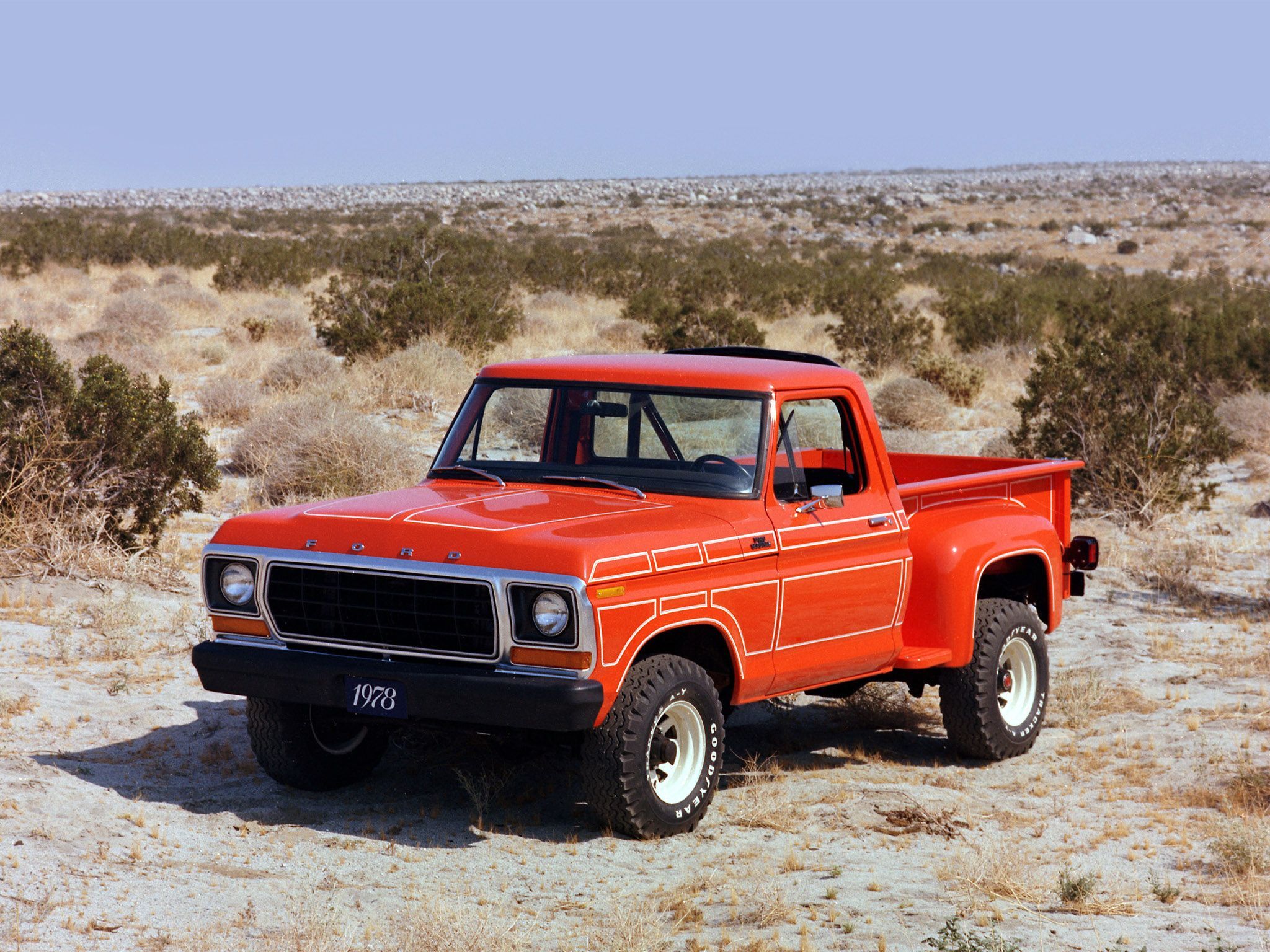 Camioncino Ford arancione deserto, 2048x1536 Hi-Res, Laptop