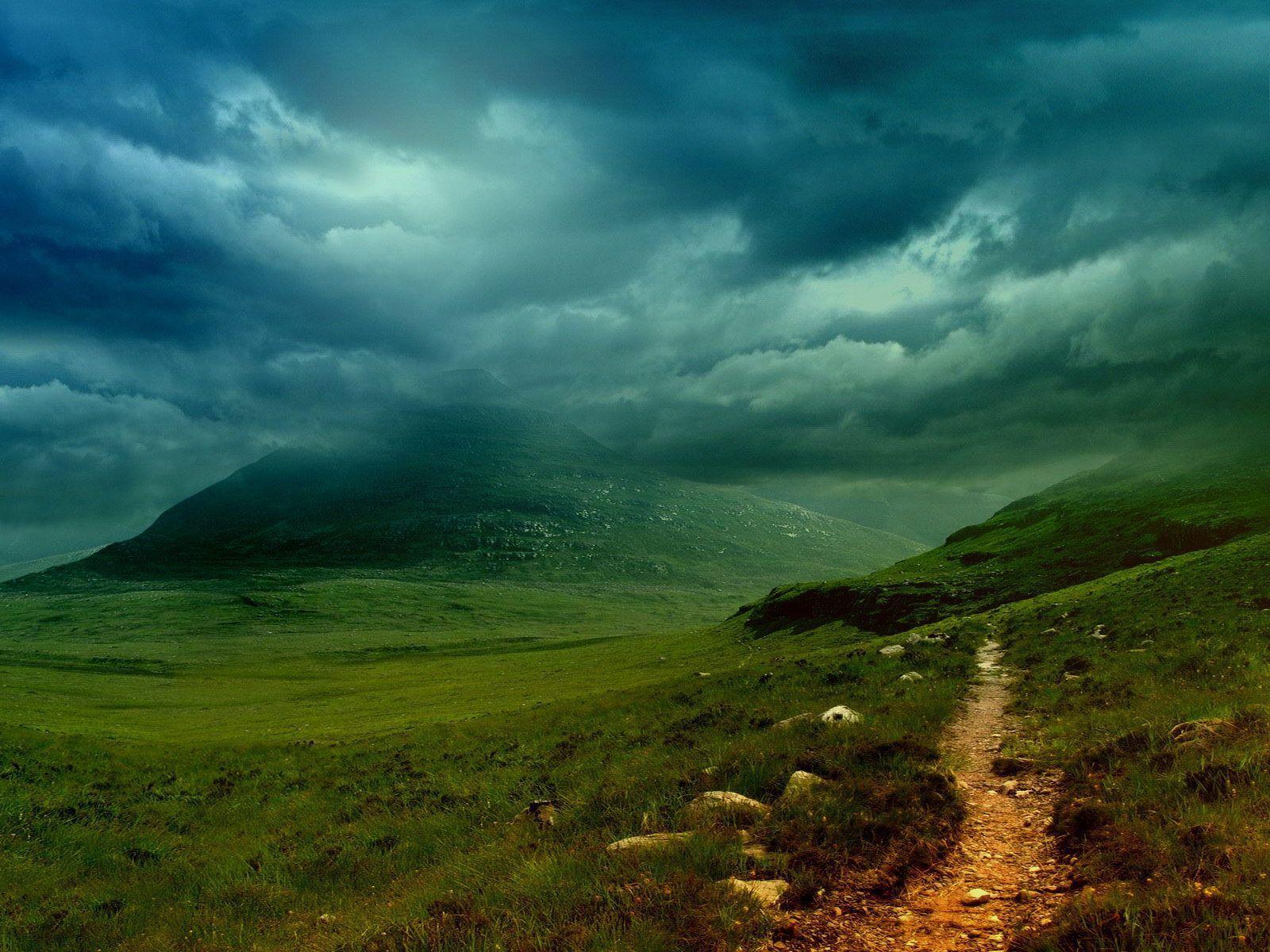 Campagna irlandese, cielo tempestoso, 1600x1200 HD Ready, Laptop