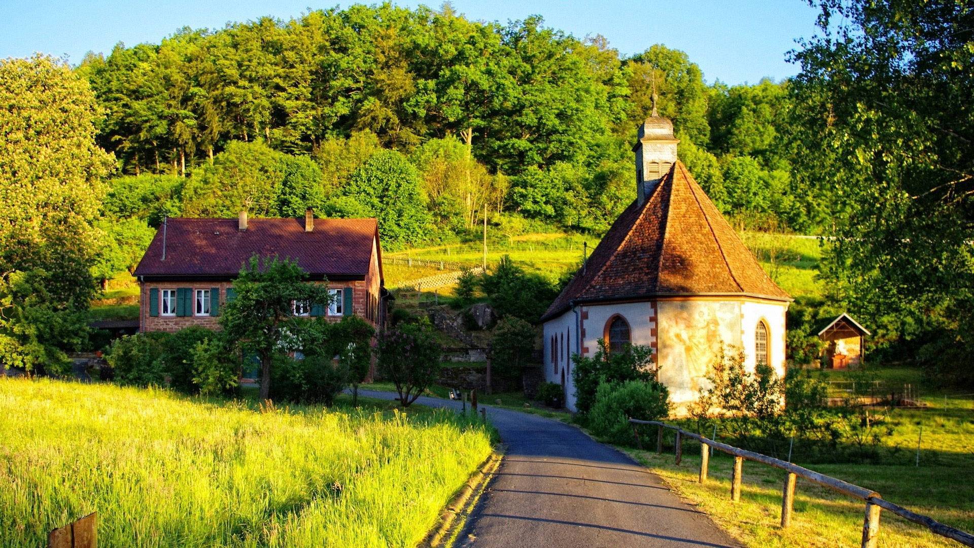 Campagna con cottage e cappella, 1920x1080 Full HD, Desktop