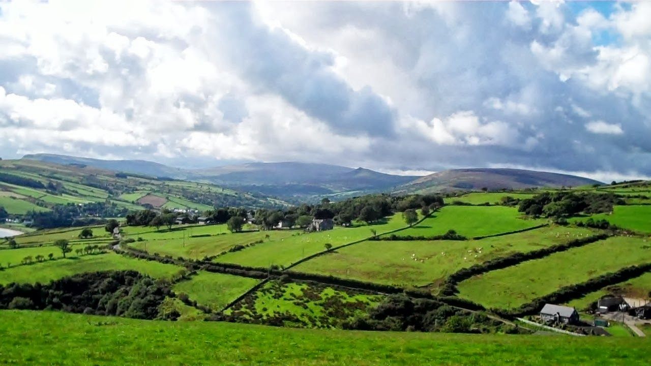 Campagna irlandese verde collinare, 1280x720 HD, Desktop