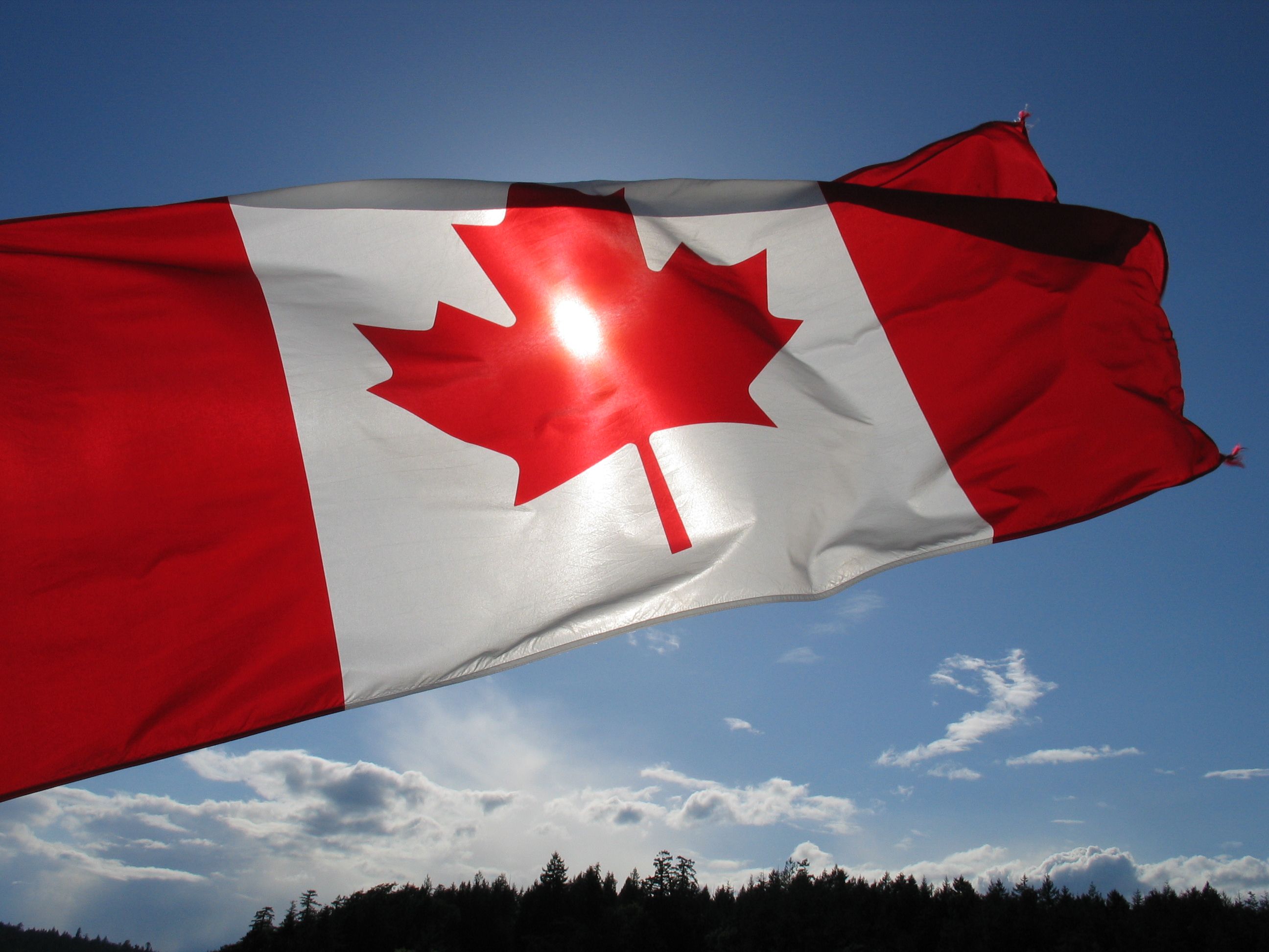 Bandiera del Canada al vento, 2592x1944 2K+, Desktop