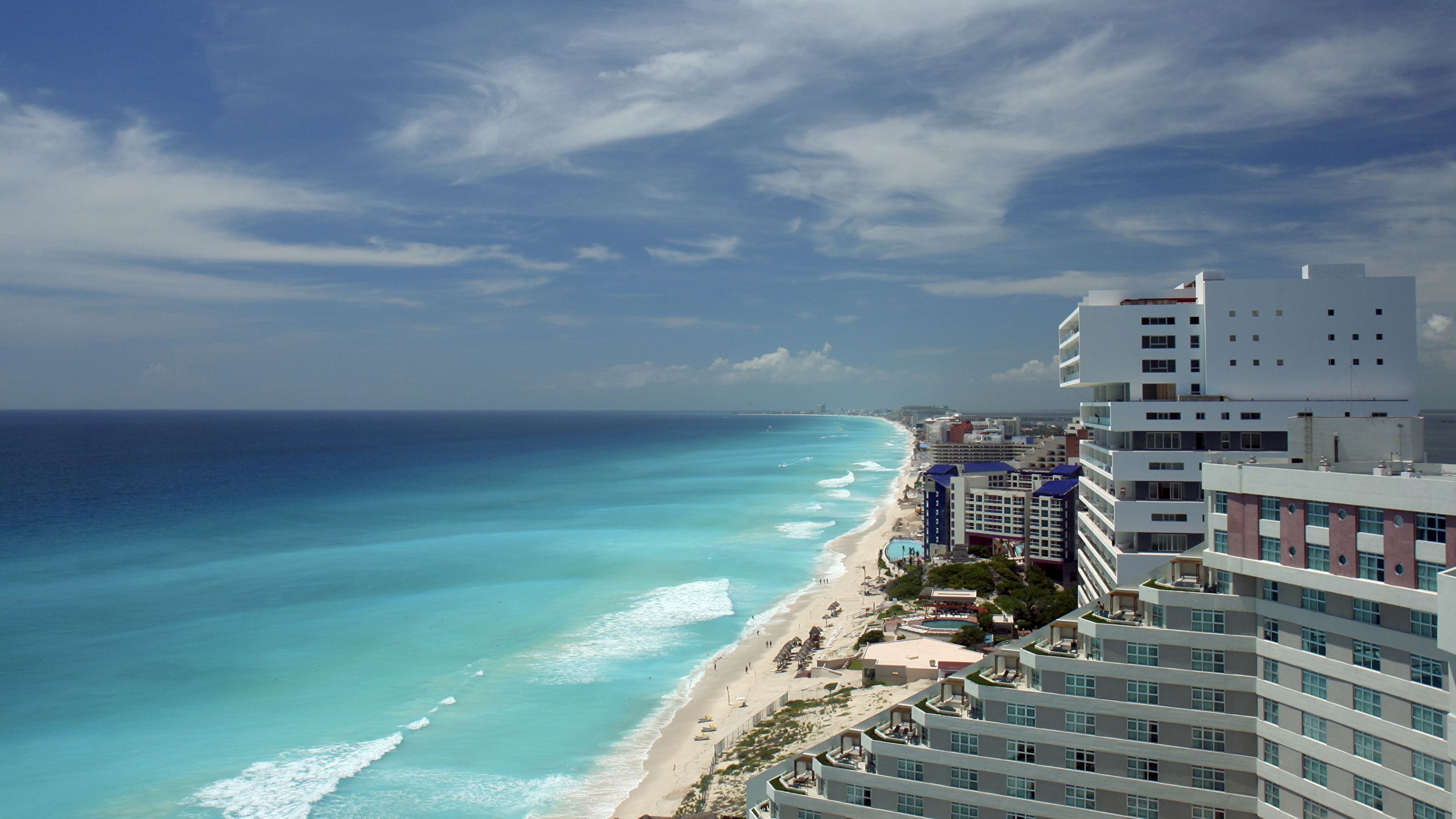 Spiaggia e hotel Cancún, 2560x1440 2K, Desktop