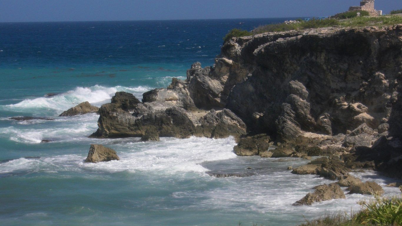 Costa rocciosa Cancún mare, 1366x768 HD, Desktop
