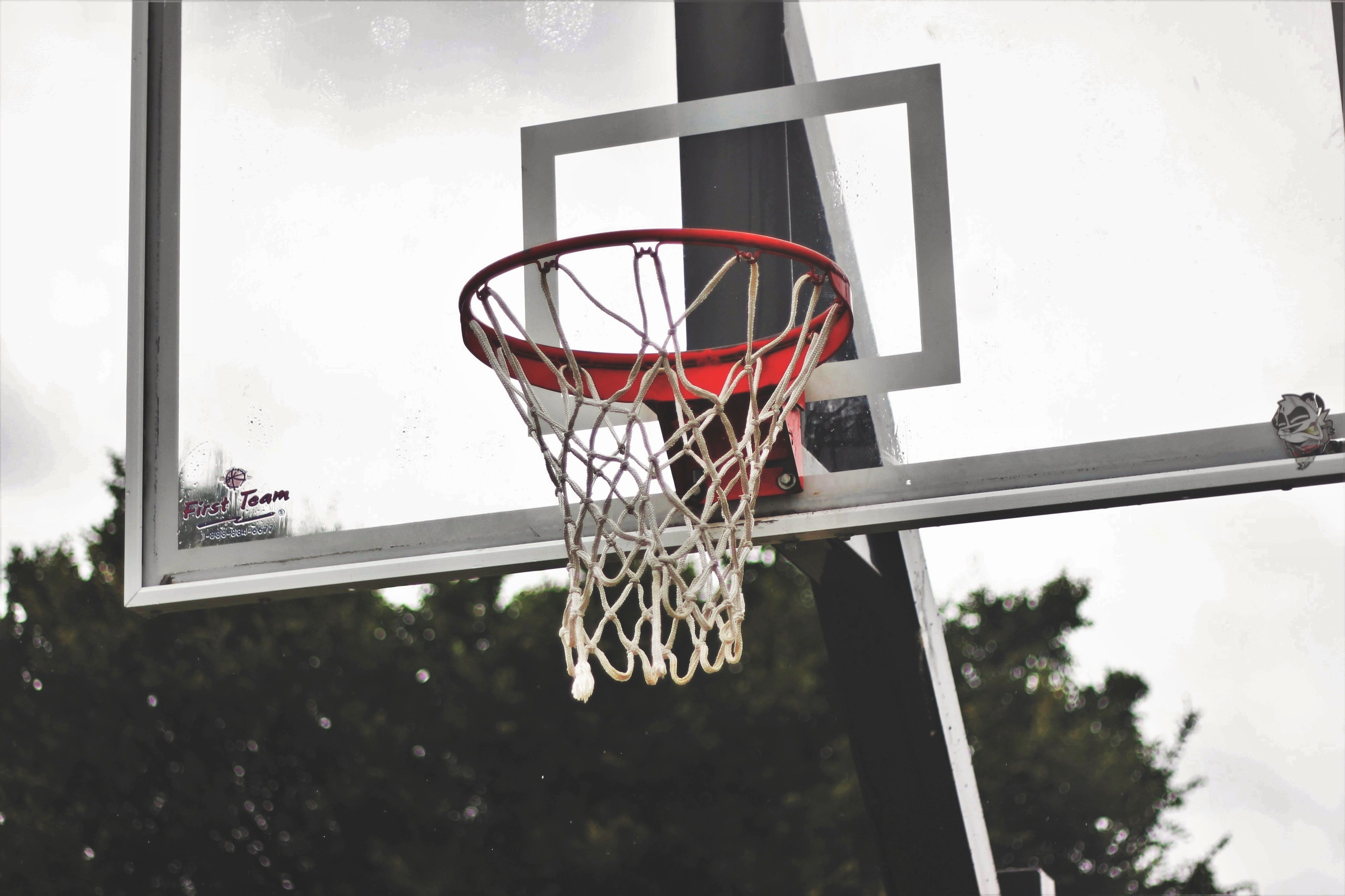 Canestro da basket rosso e bianco, 4895x3263 4K, Desktop 4K