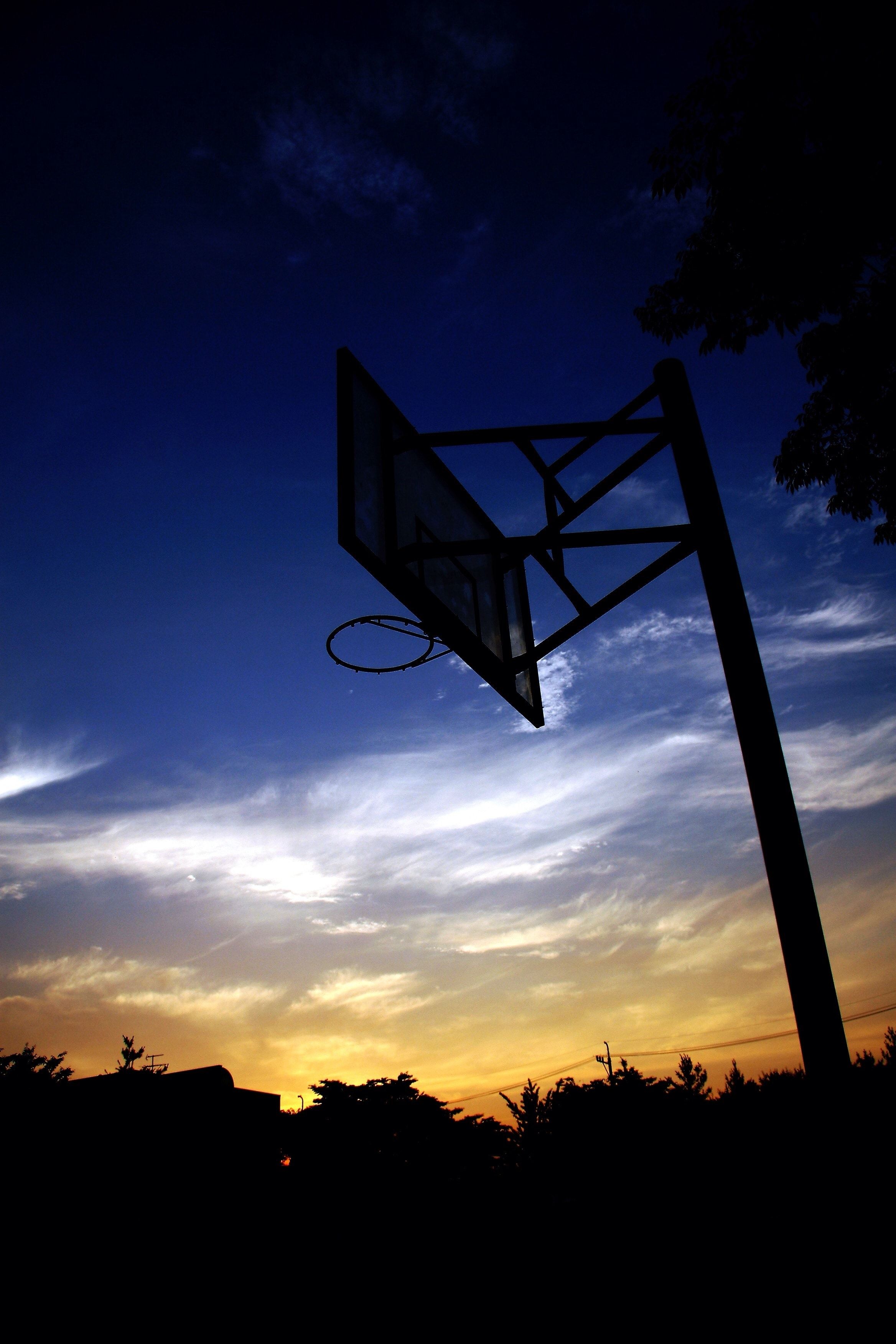 Canestro basket al tramonto, 2336x3504 Full HD Verticale, iPhone