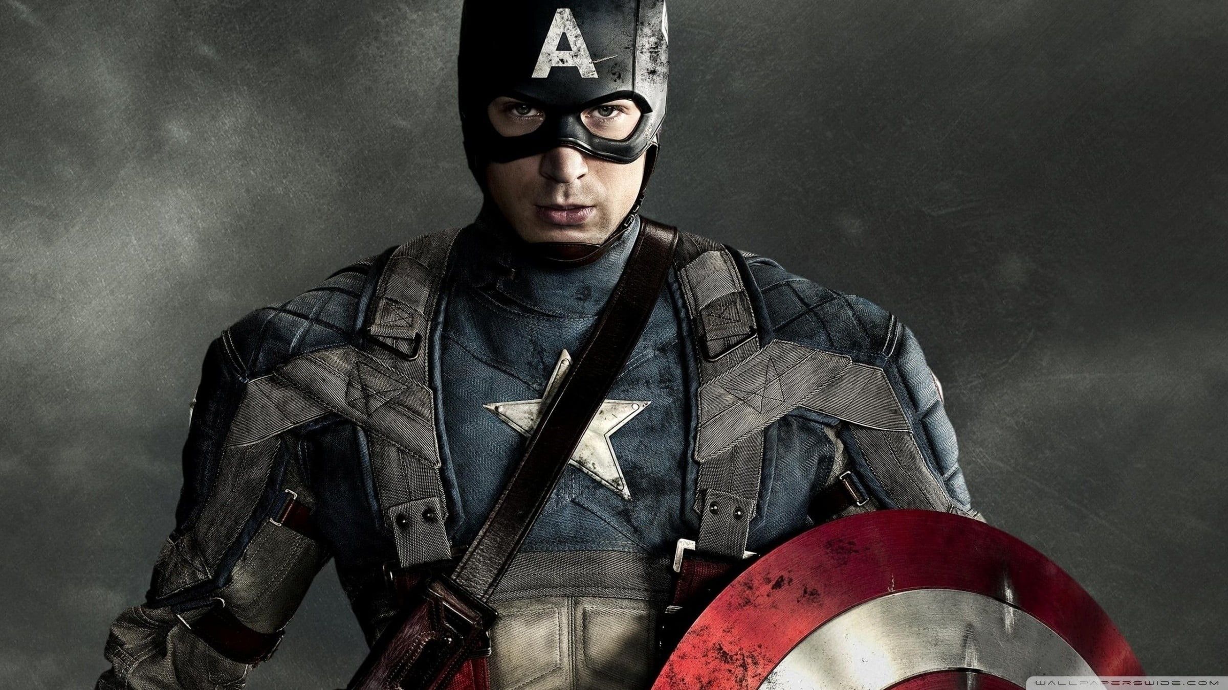Captain America con scudo, Steve Rogers, 2400x1350 alta risoluzione, Laptop