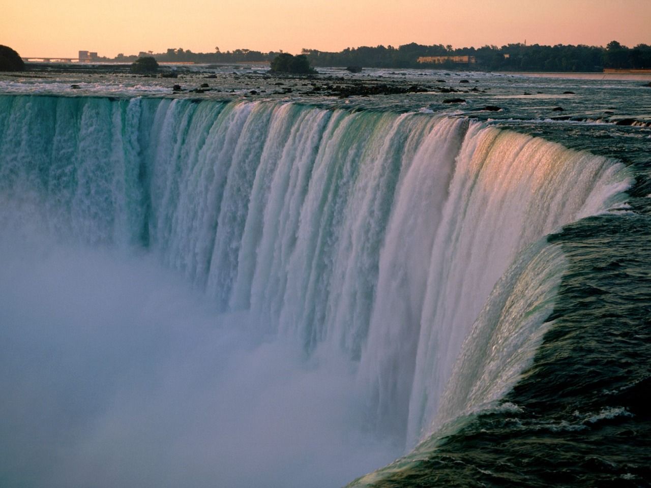 Cascate del Niagara al tramonto, 1280x960 720p, MacBook Air