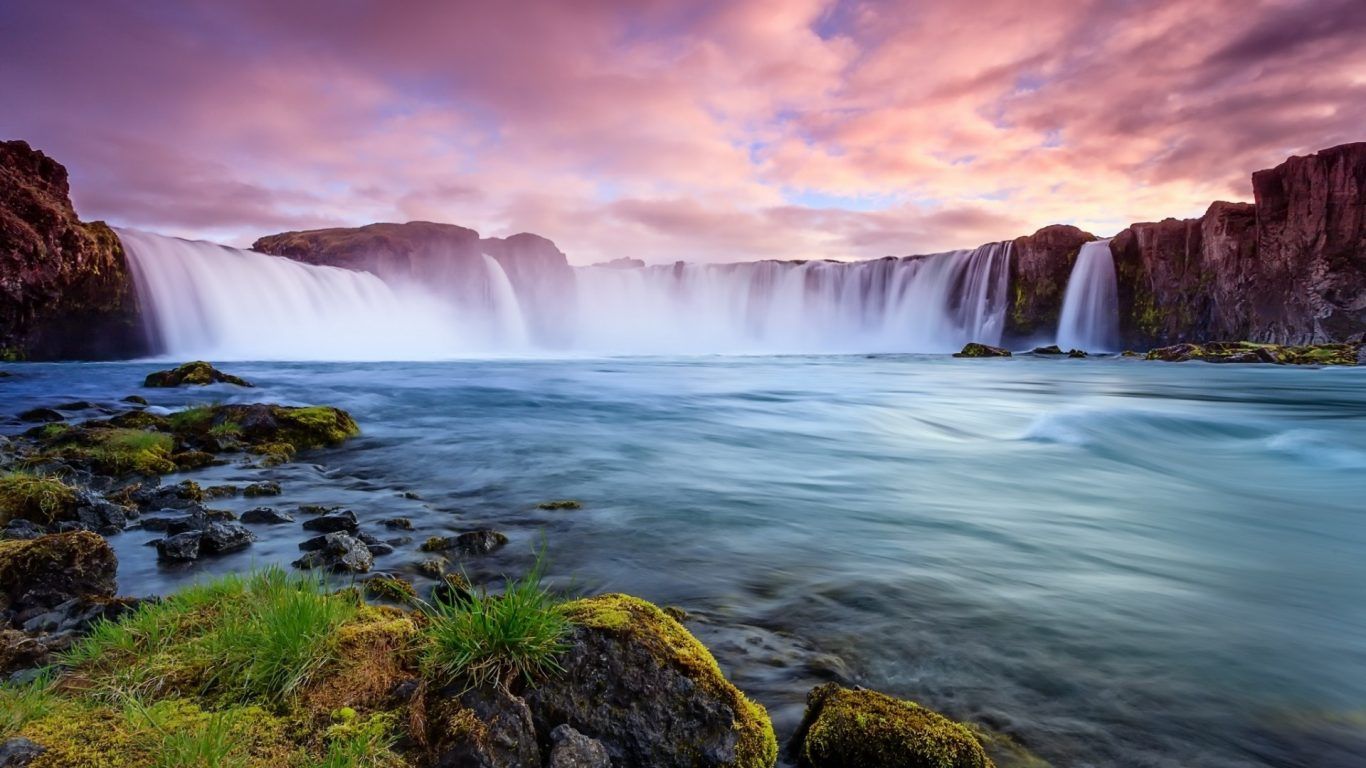 Cascata al tramonto, rocce muschiose, 1366x768 HD, PC Desktop