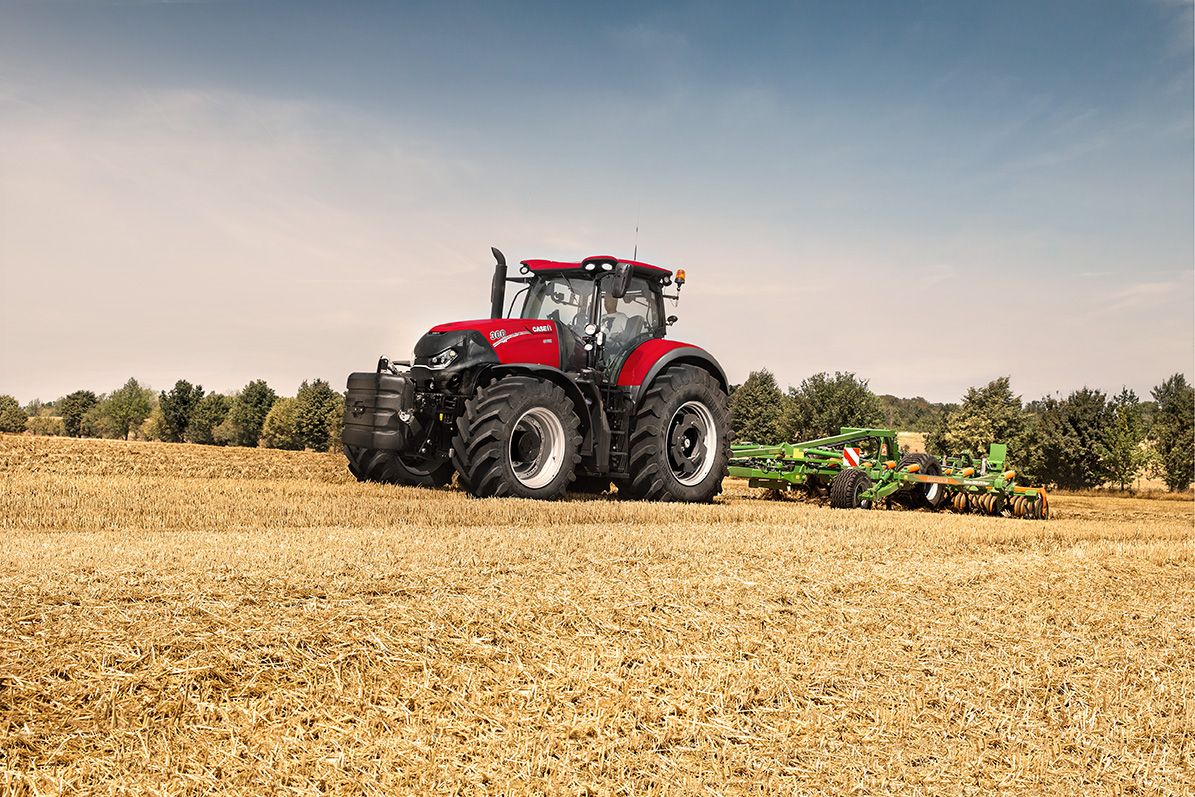 Trattore rosso Case IH campo, 1195x797 HD, PC Desktop