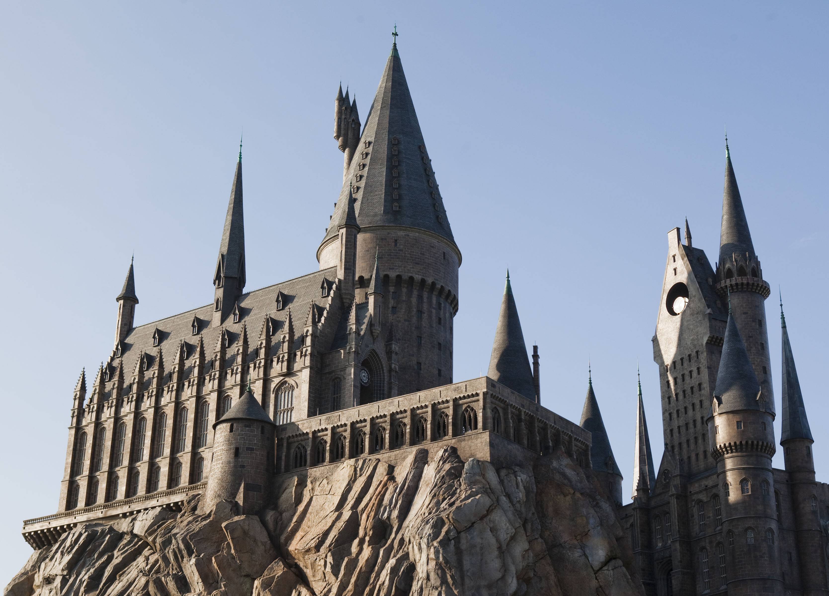 Castello di Hogwarts, torri e guglie, 3336x2400 WQXGA, Monitor Gaming