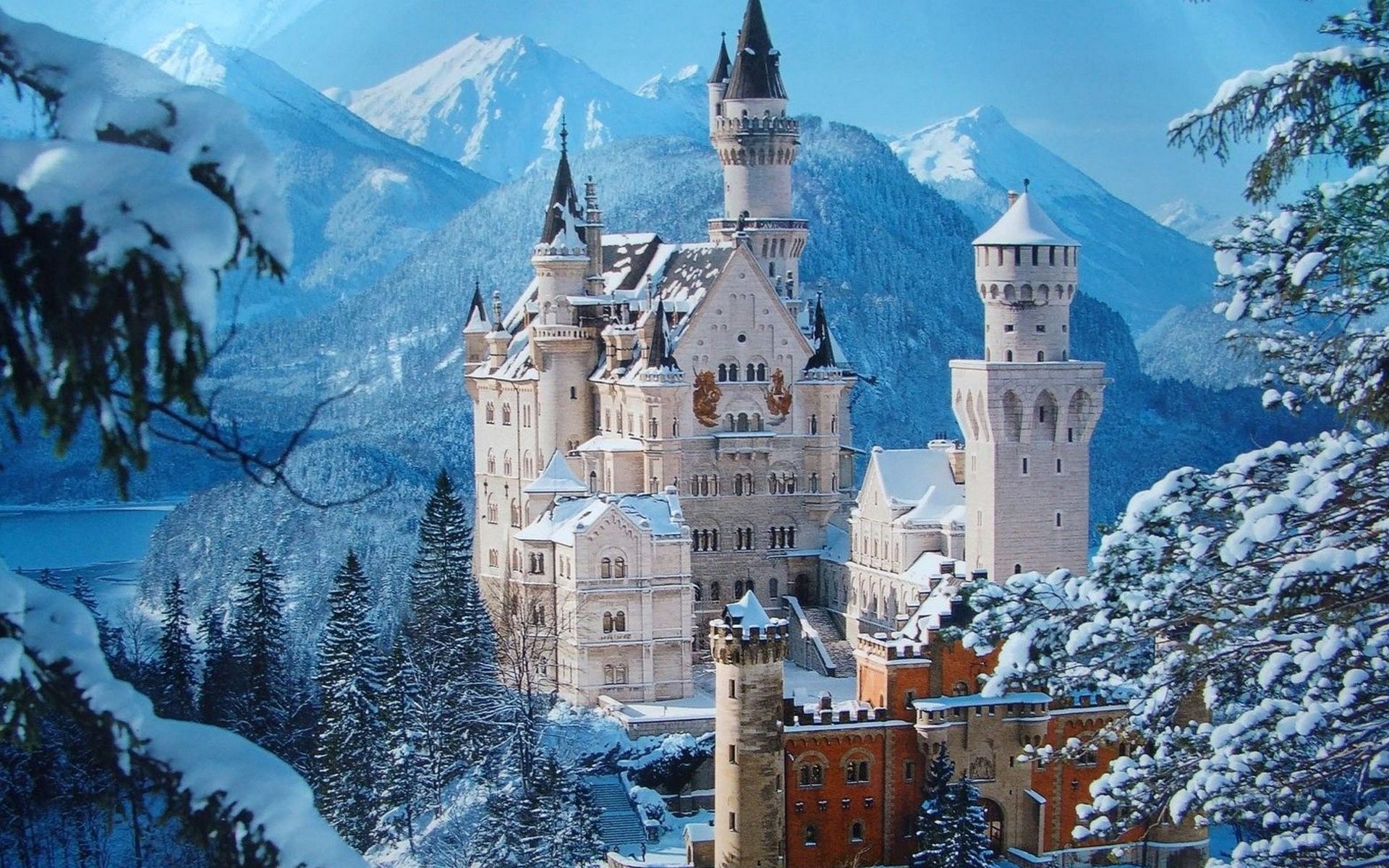 Castello di Neuschwanstein innevato, 1920x1200 WUXGA, Desktop