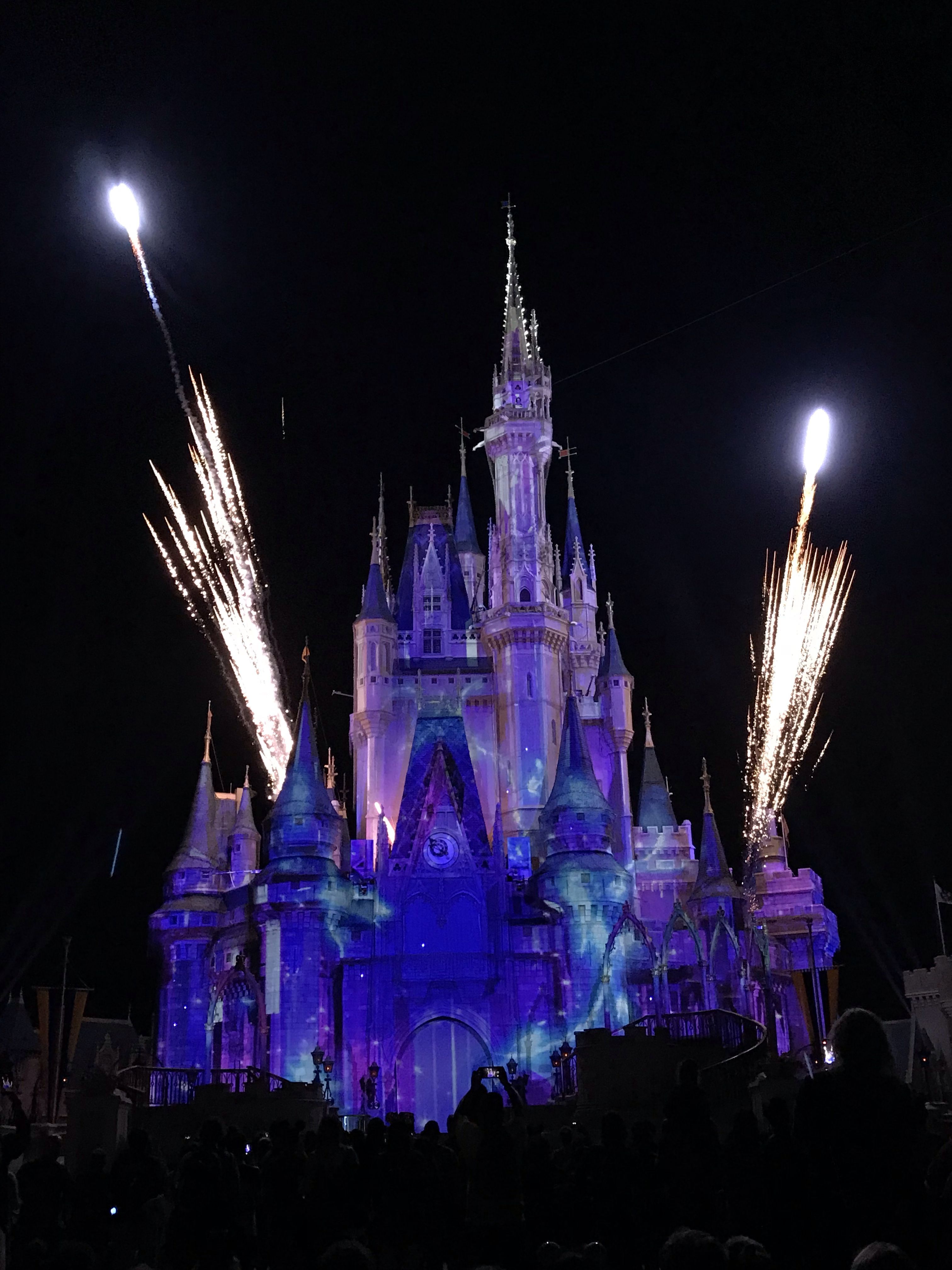 Castello Cenerentola Disney fuochi artificio, 3024x4032 Verticale, POCO
