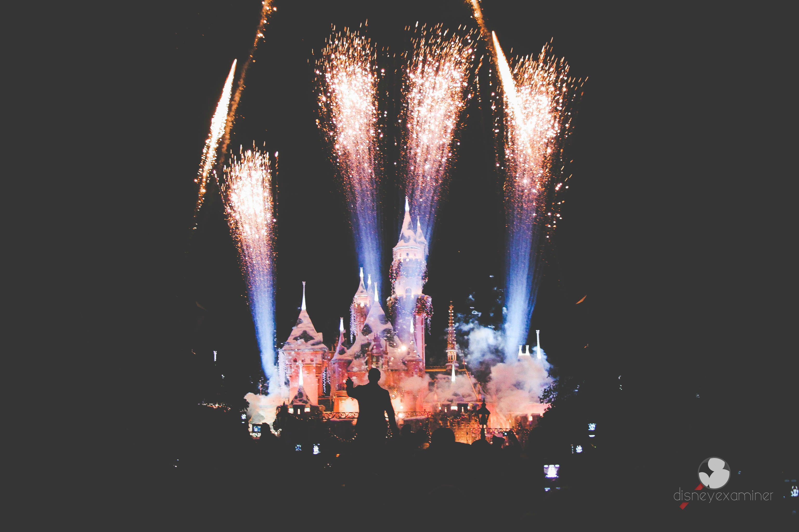 Castello Disney con fuochi d'artificio, 3072x2048 2K+, Desktop
