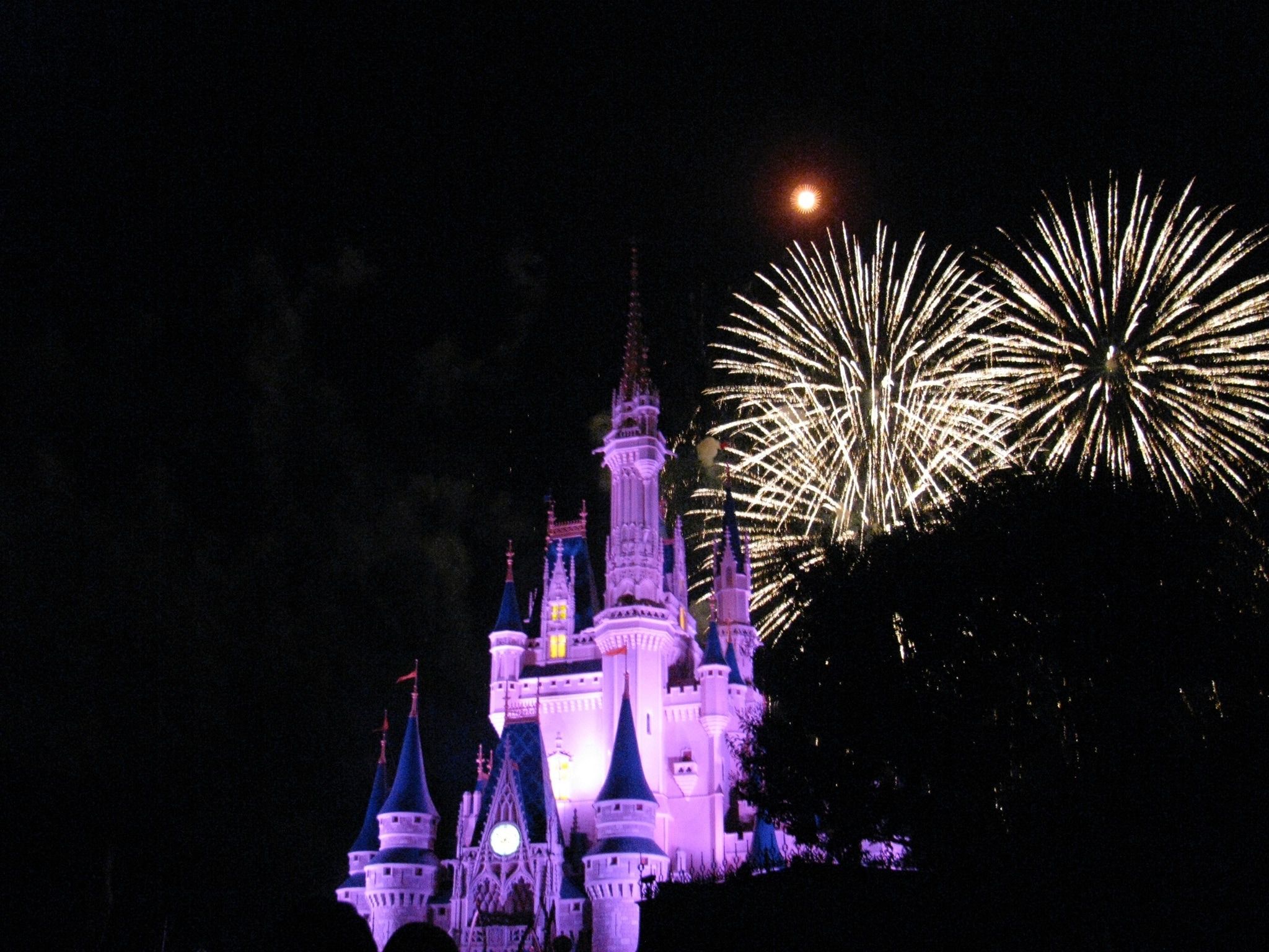 Castello Disney fuochi d'artificio notte, 2048x1536 2K, Desktop