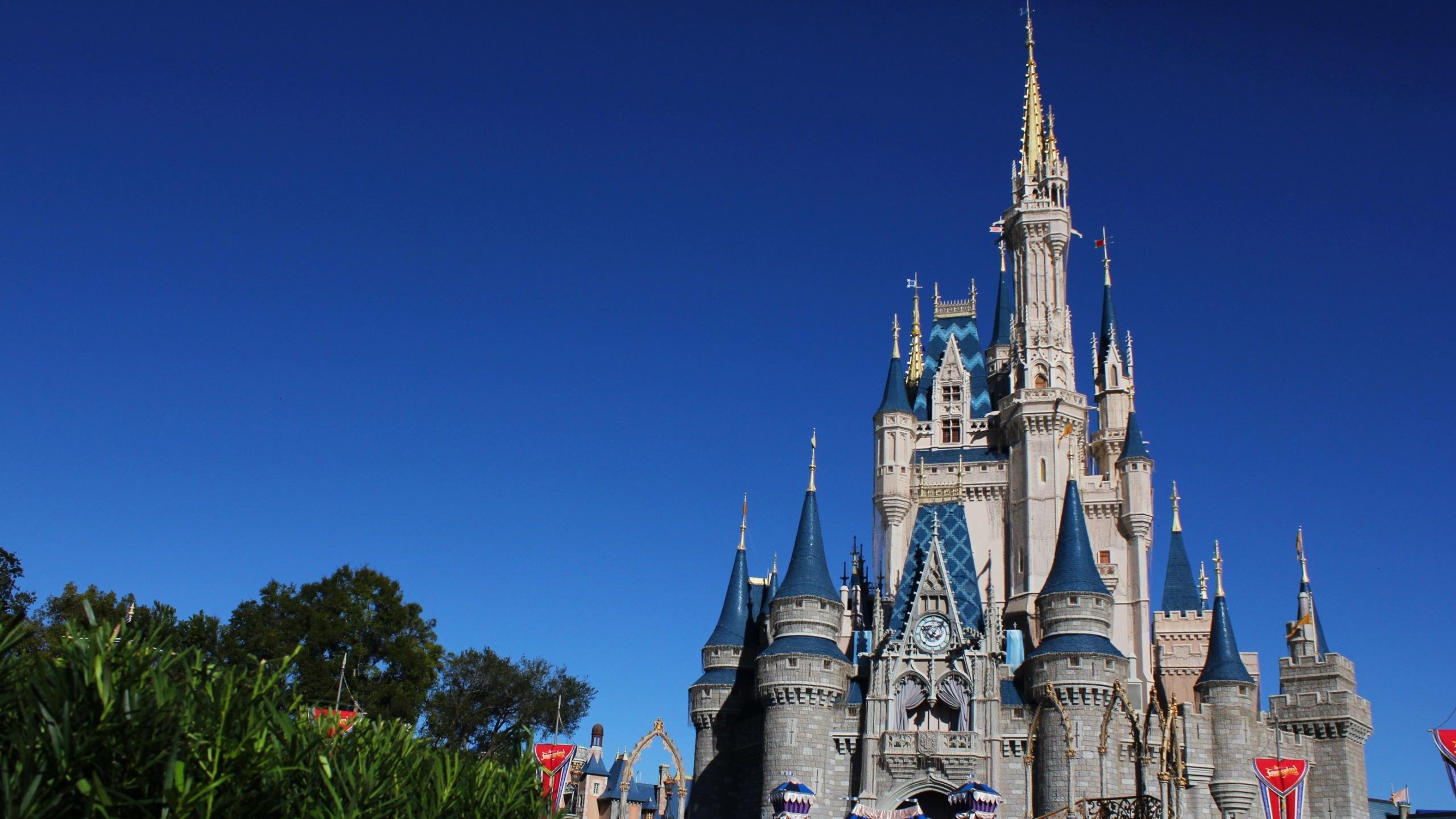 Castello Disney cielo blu, 2560x1440 2K, Desktop