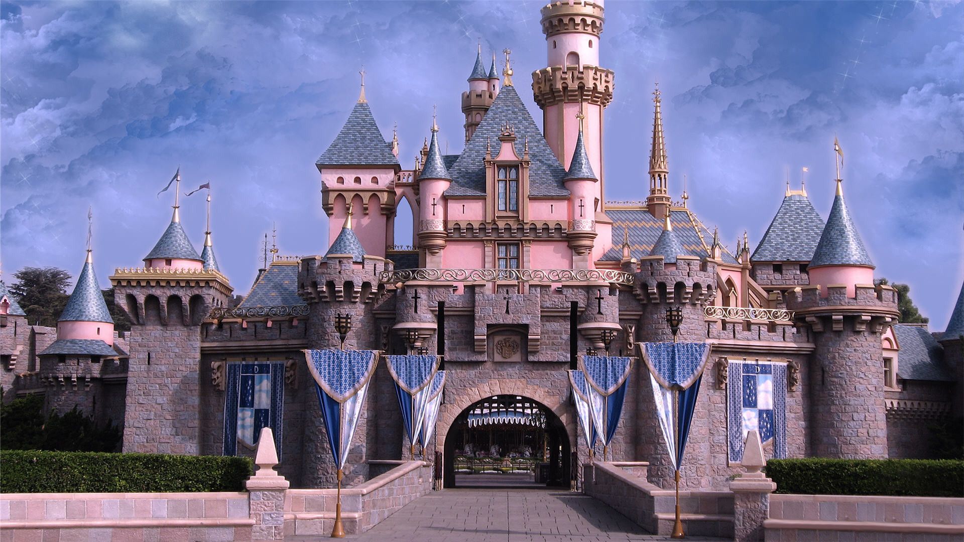 Castelli Disney a confronto, 2560x1440 QHD, Laptop