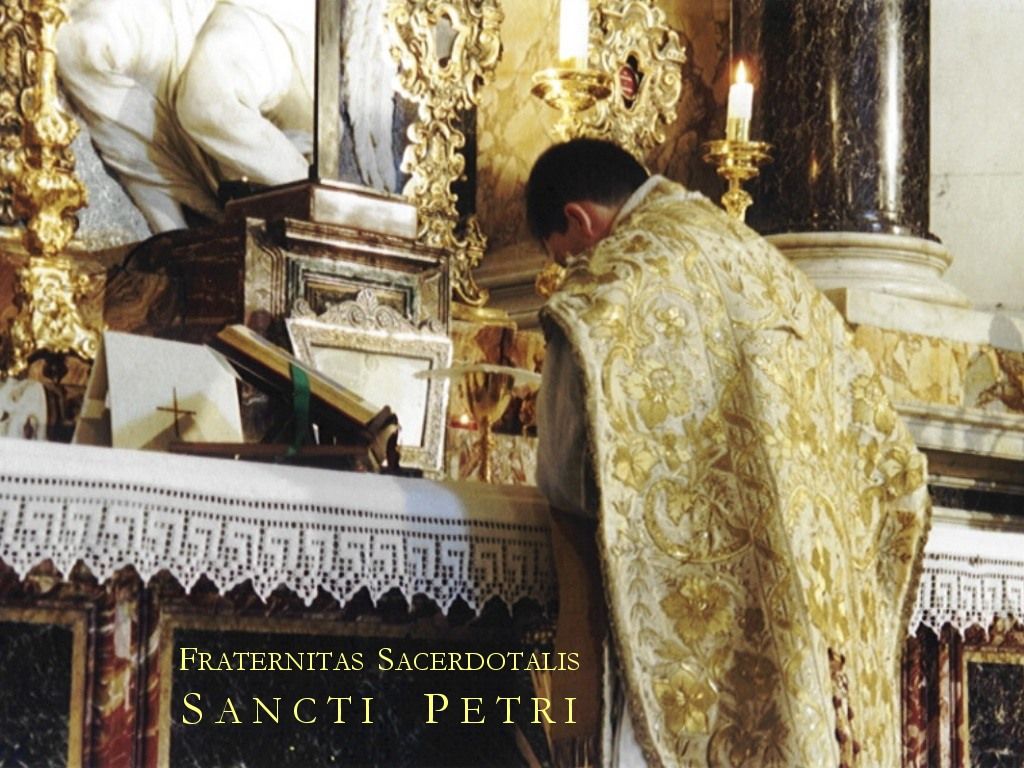 Sacerdote in preghiera all'altare, 1024x768 HD, Desktop
