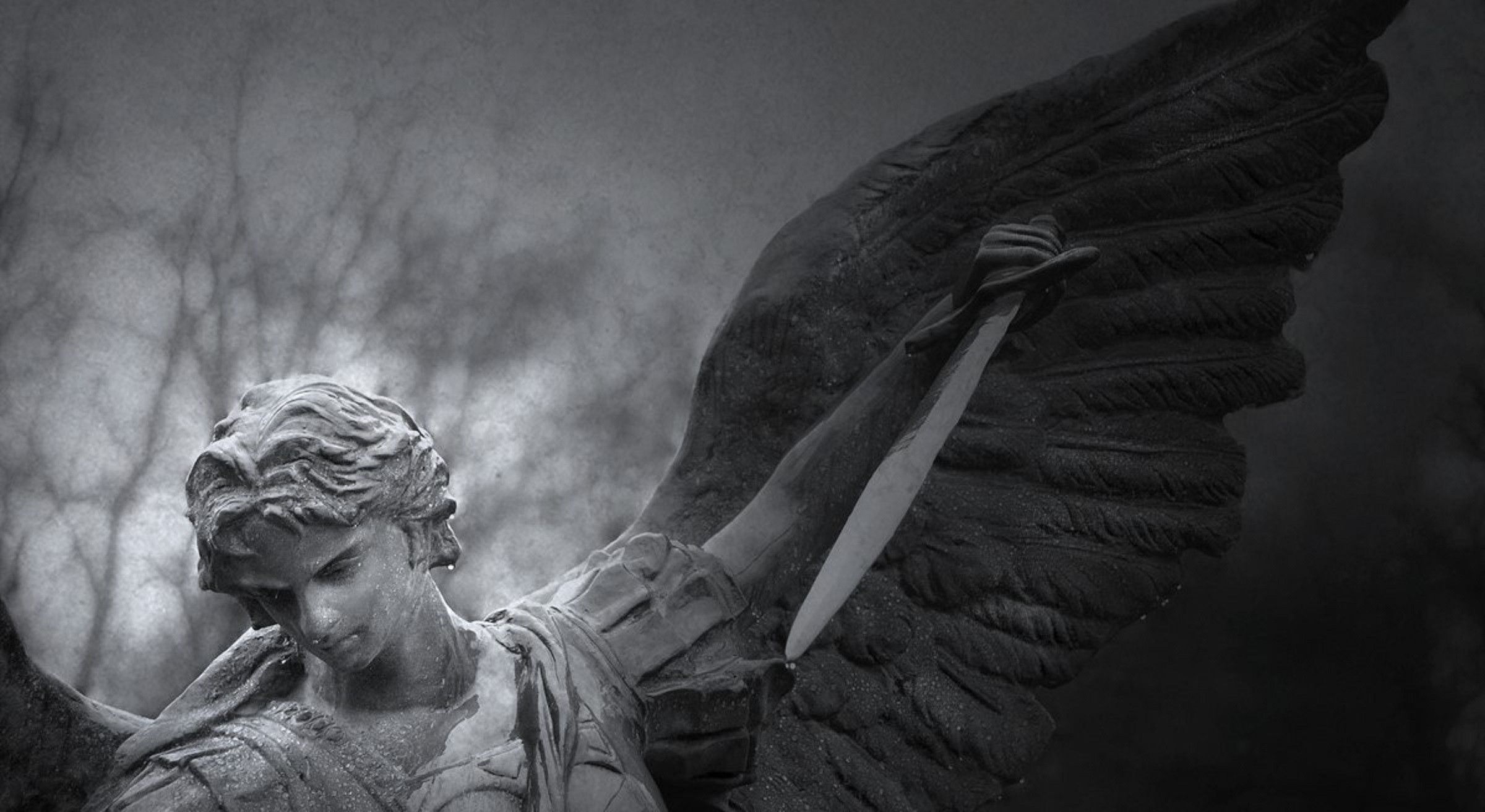 Statua angelo bianco e nero, 2400x1312 alta risoluzione, PC