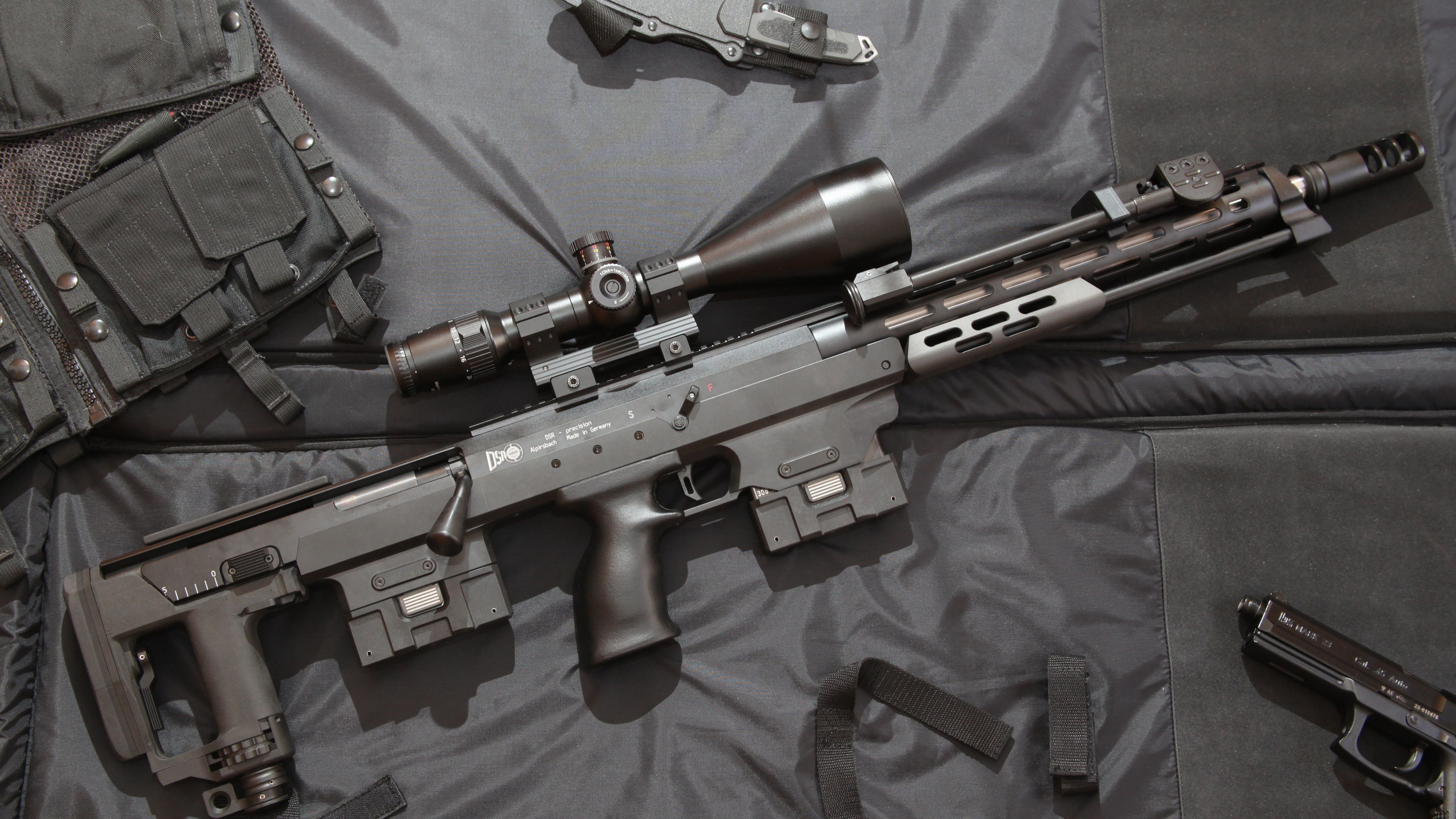 Fucile sniper con mirino, 3840x2160 4K Ultra HD, Monitor 4K