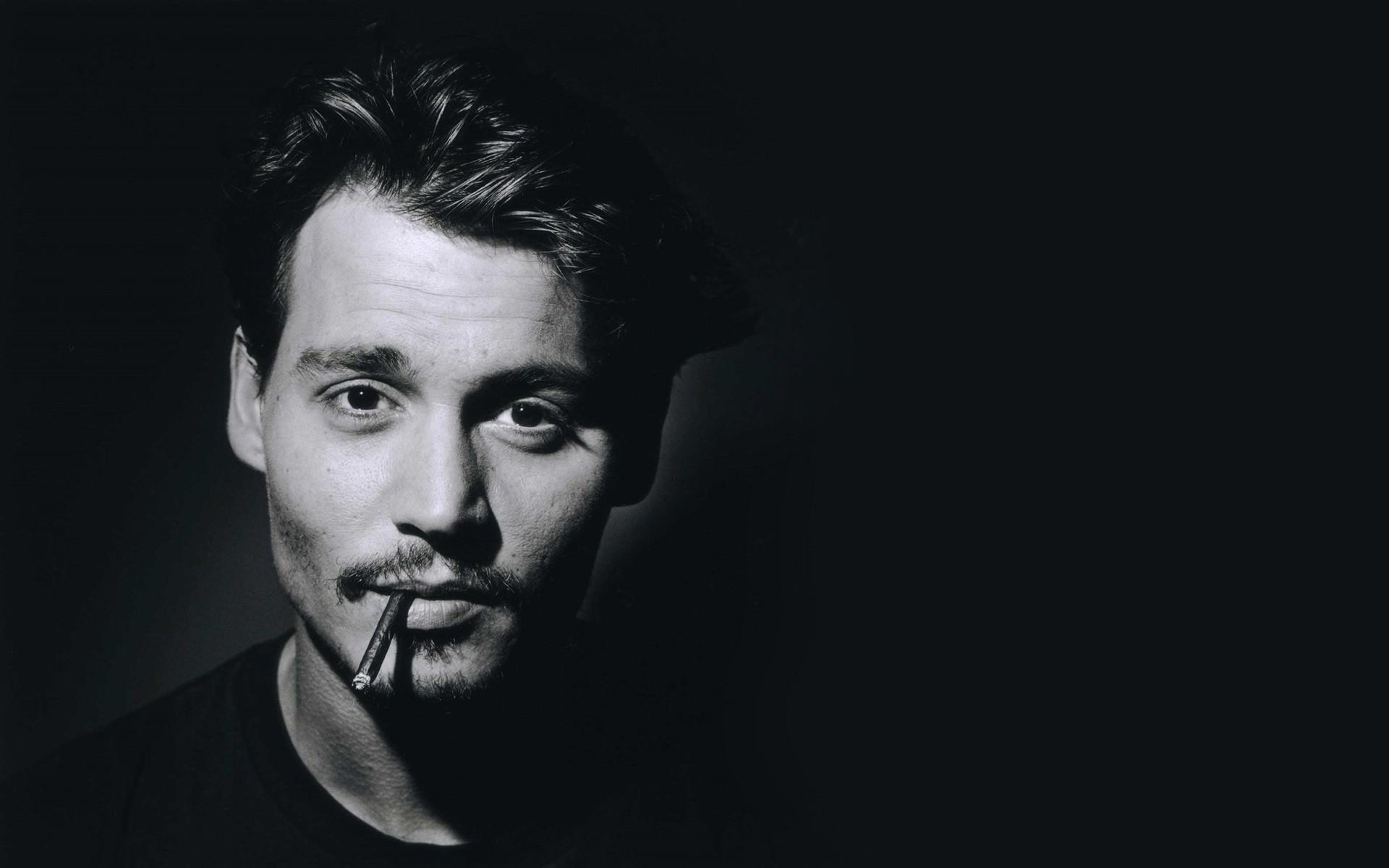 Johnny Depp che fuma, bianco e nero, 1920x1200 Full HD+ WUXGA, iMac