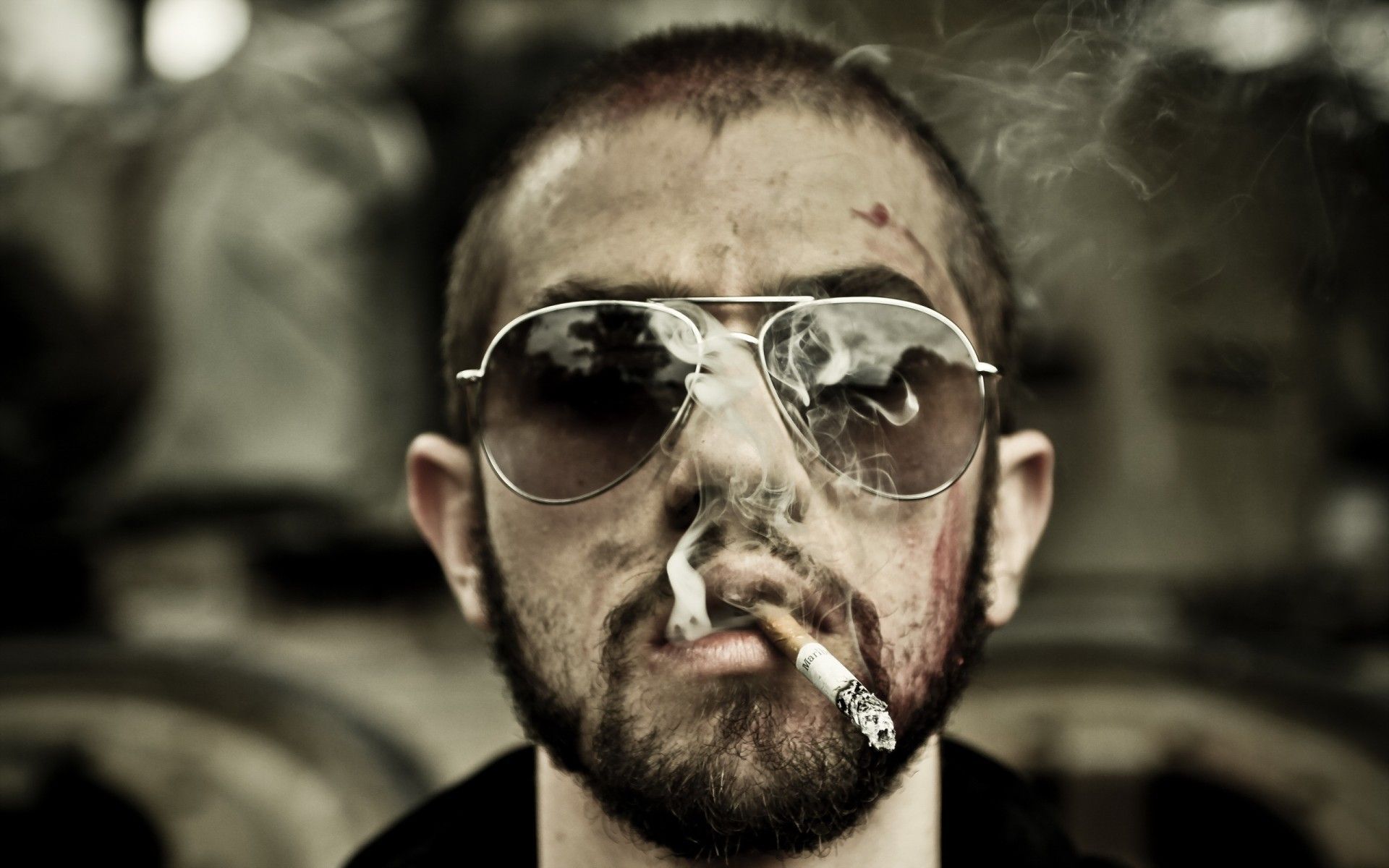 Uomo barbuto che fuma sigaro, 1024x768 HD, Desktop