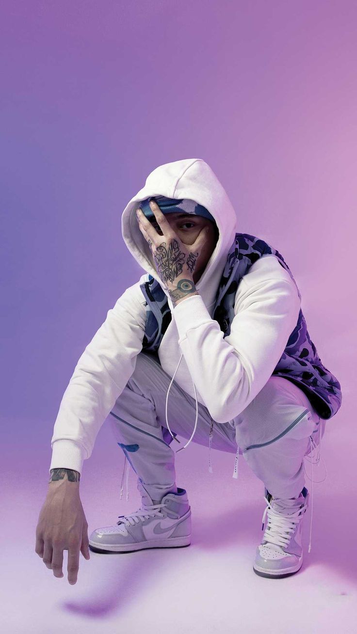 Rapper con cappuccio bianco, 736x1308 Full HD Verticale, iPhone