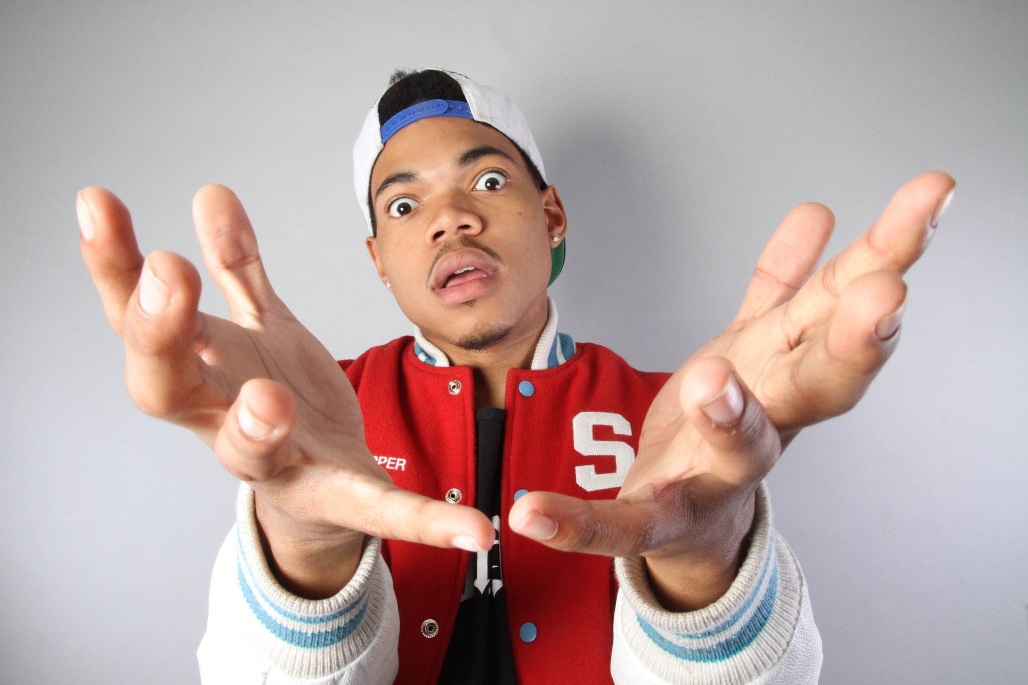 Chance the Rapper con mani alzate, 2048x1365 Hi-Res, PC