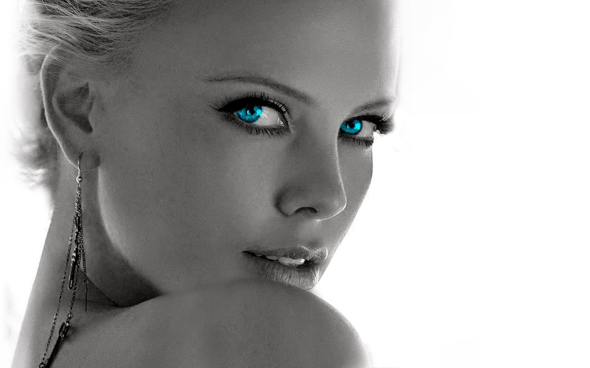 Charlize Theron occhi azzurri, 1920x1200 Full HD+ WUXGA, Desktop