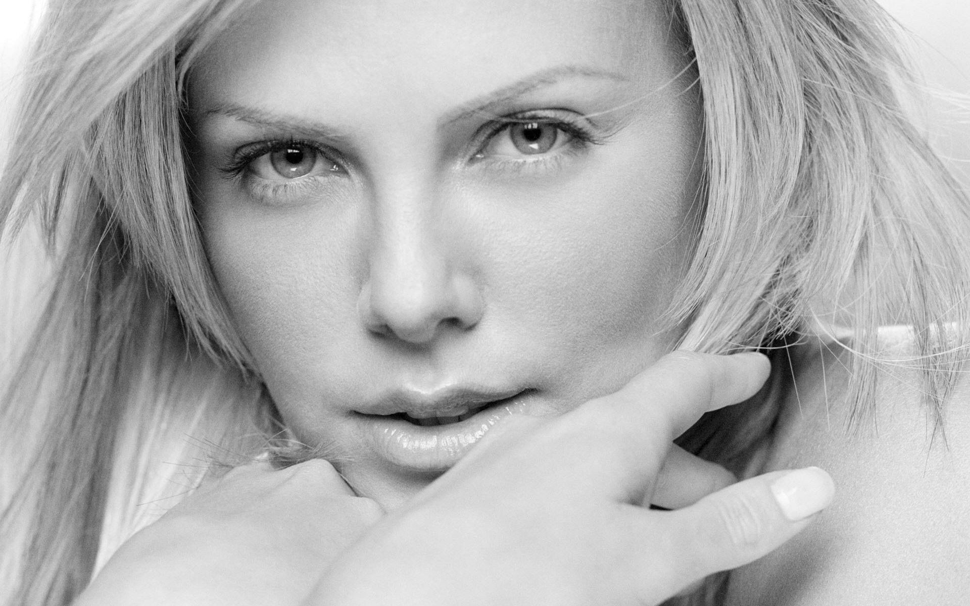 Charlize Theron ritratto bianco nero, 1920x1200 Full HD+, Desktop