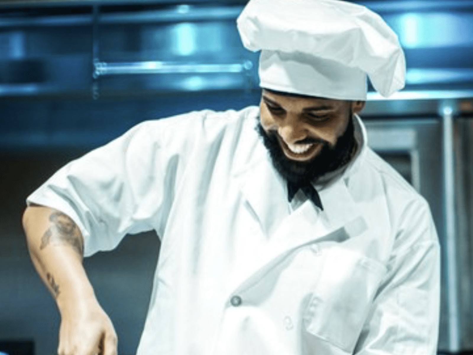 Chef con piatti di cibo, 1920x1080 1080p, Laptop