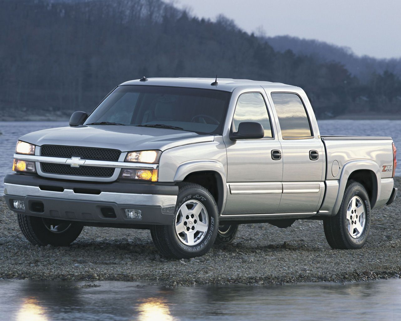Chevrolet Silverado argento pickup, 1280x1024 720p, Laptop