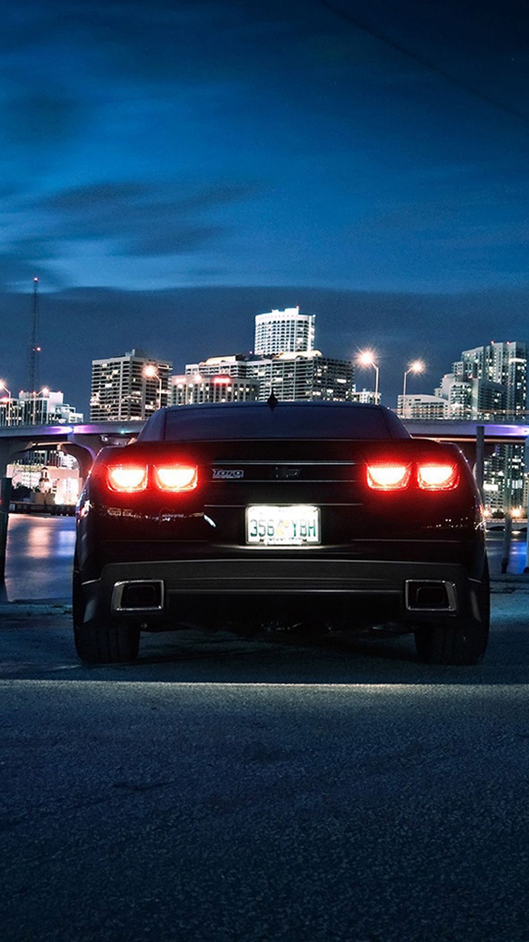 Chevrolet Camaro nero città notte, muscle car, 1080x1920 Verticale, Telefono