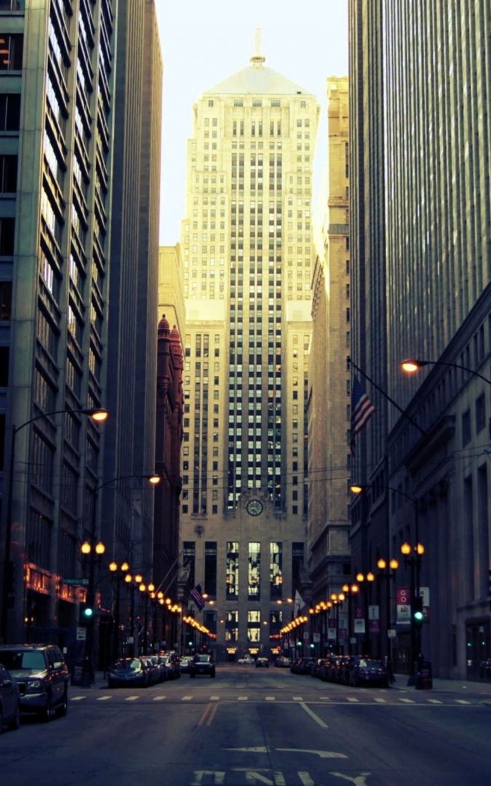 Skyline Chicago, strada con grattacieli, 1000x1600 Verticale, Mobile