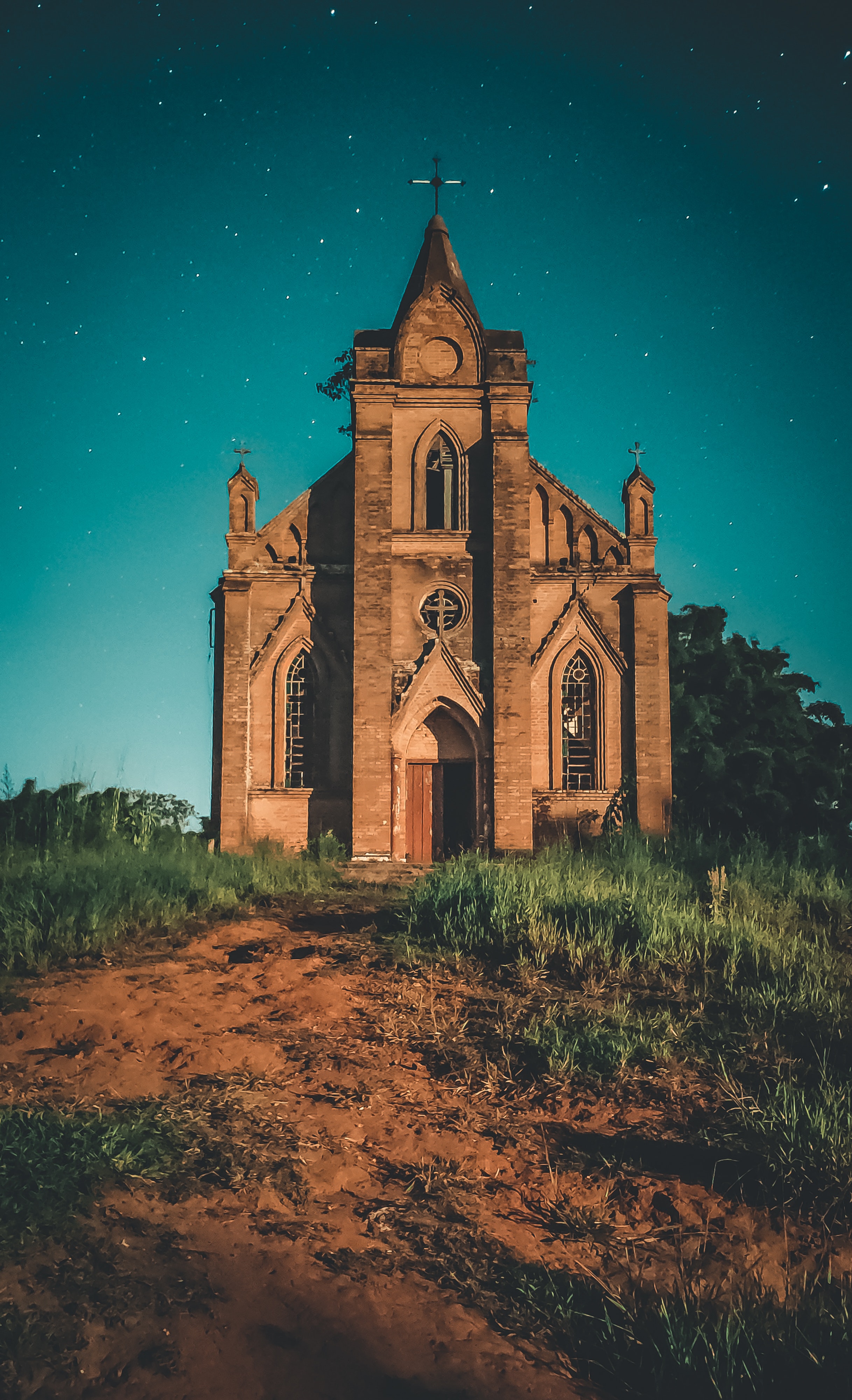 Chiesa in mattoni notte, 2435x4000 Verticale, Telefono