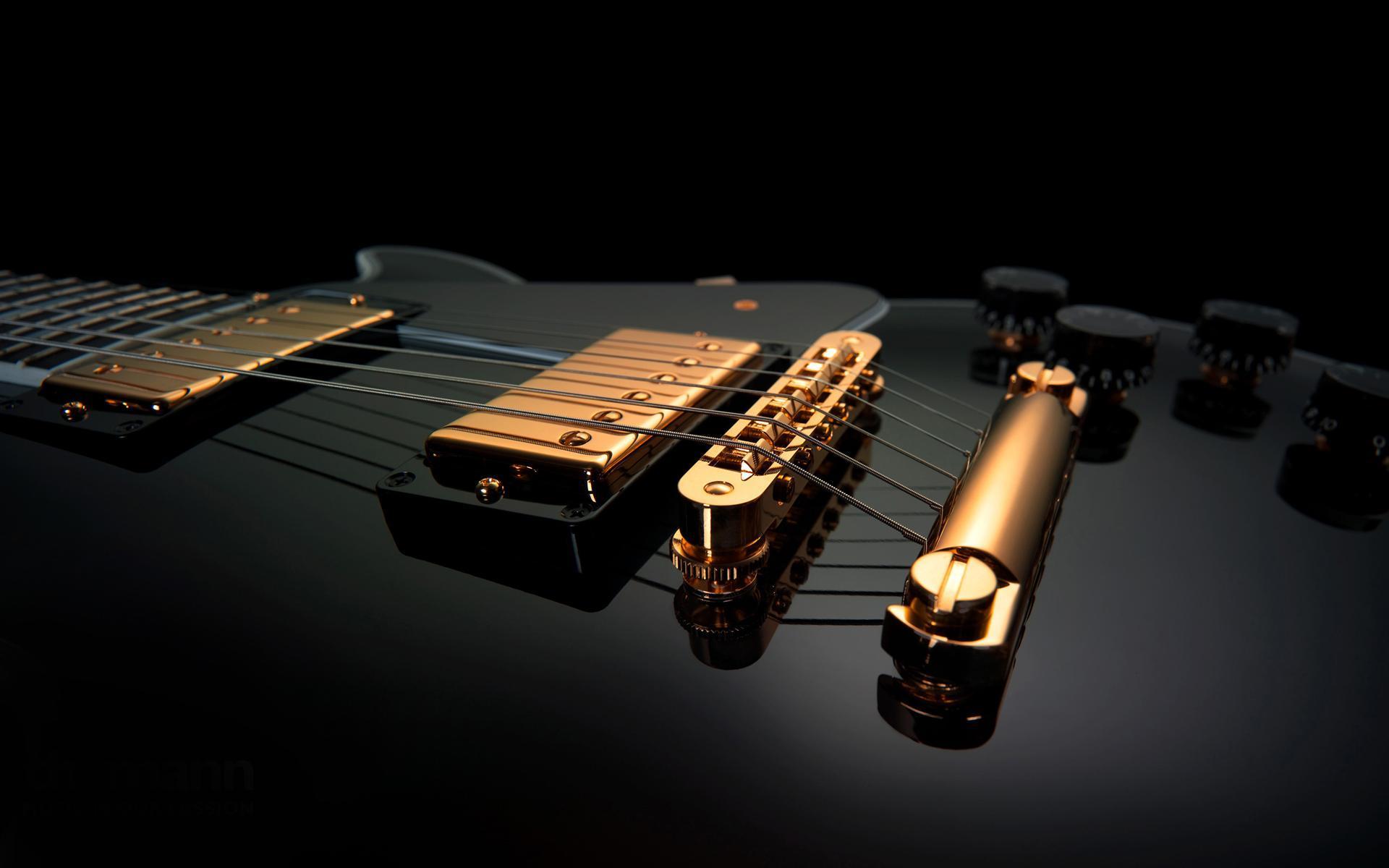 Chitarra elettrica nera dettaglio dorato, 1920x1200 WUXGA, PC