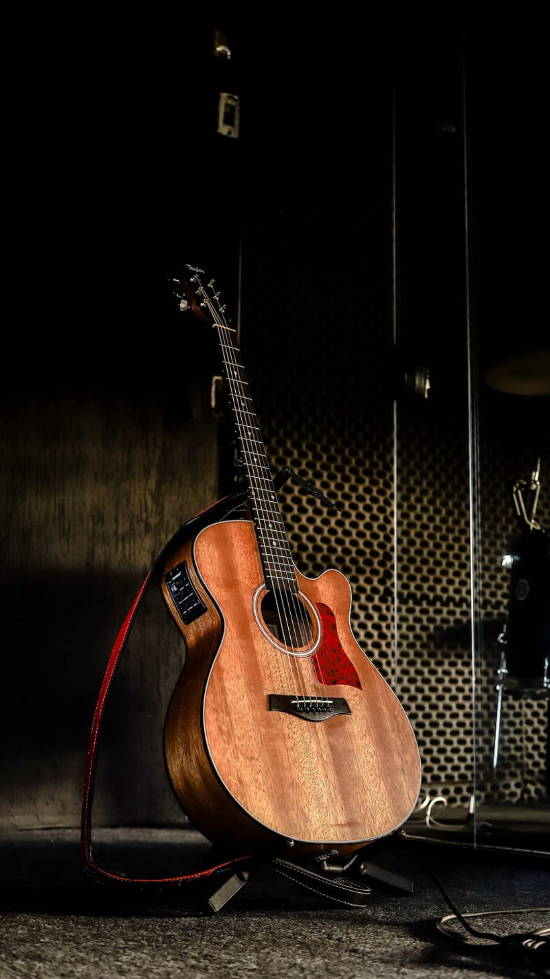 chitarra acustica in studio, 1080x1920 Full HD Verticale, Smartphone