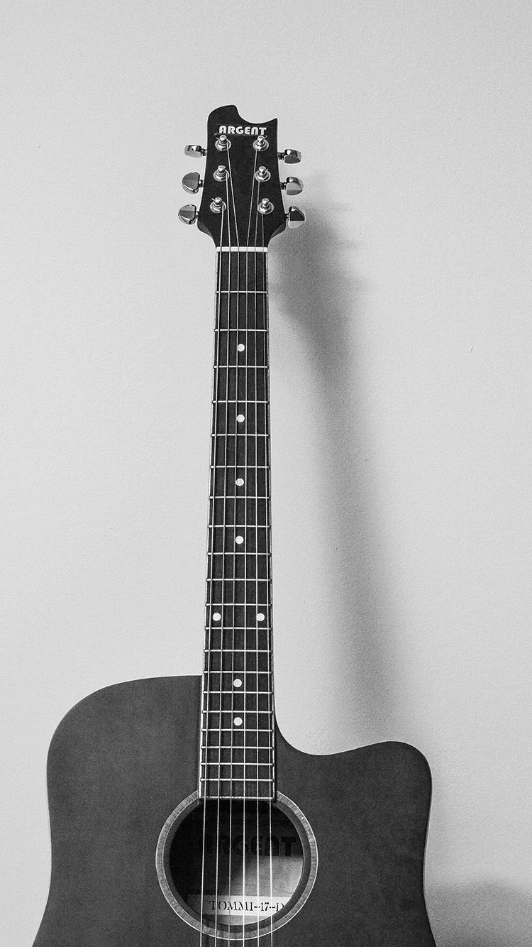 Manico chitarra acustica bianco nero, 750x1334 Verticale, iPhone Plus